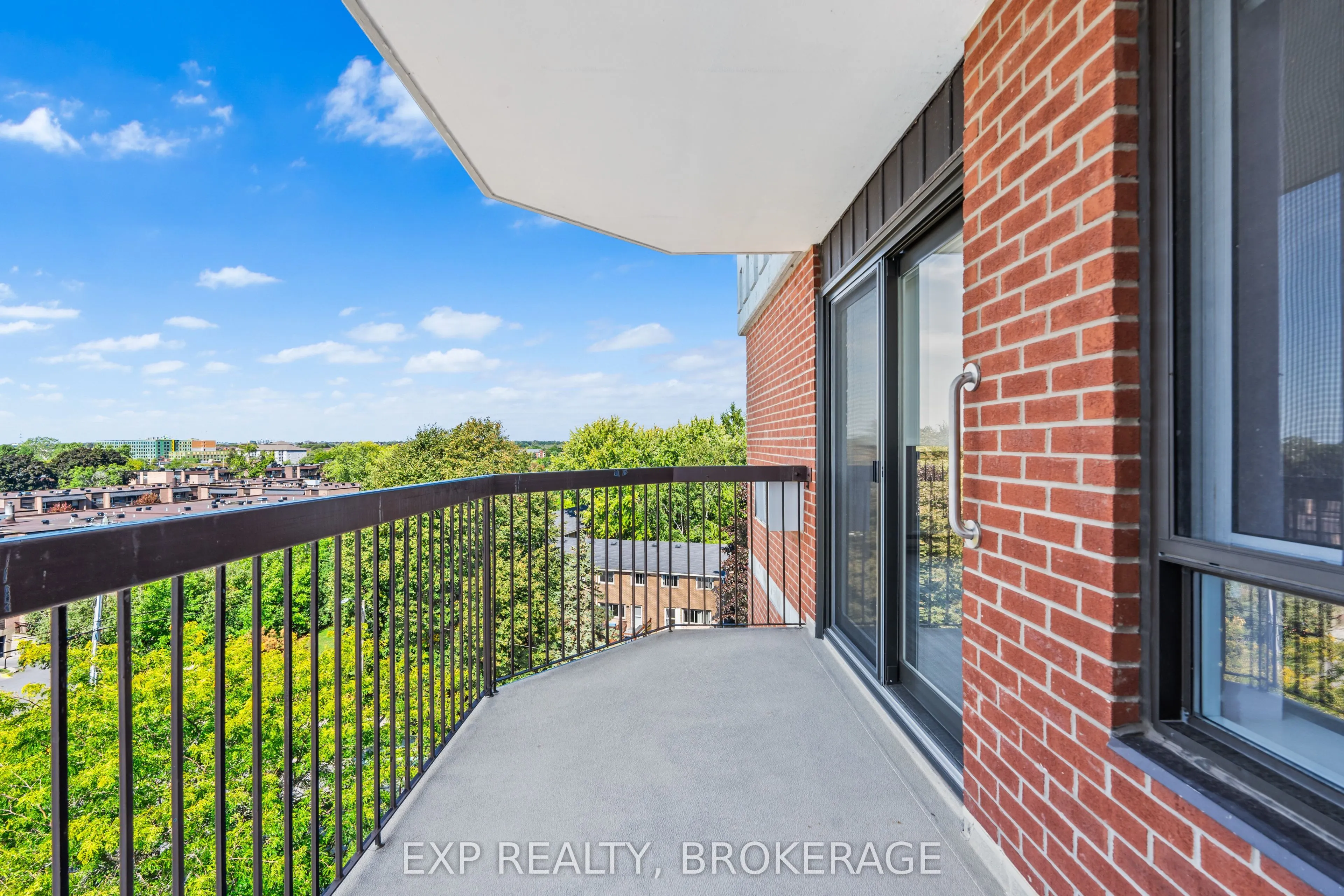 14 GREENVIEW Drive, #607