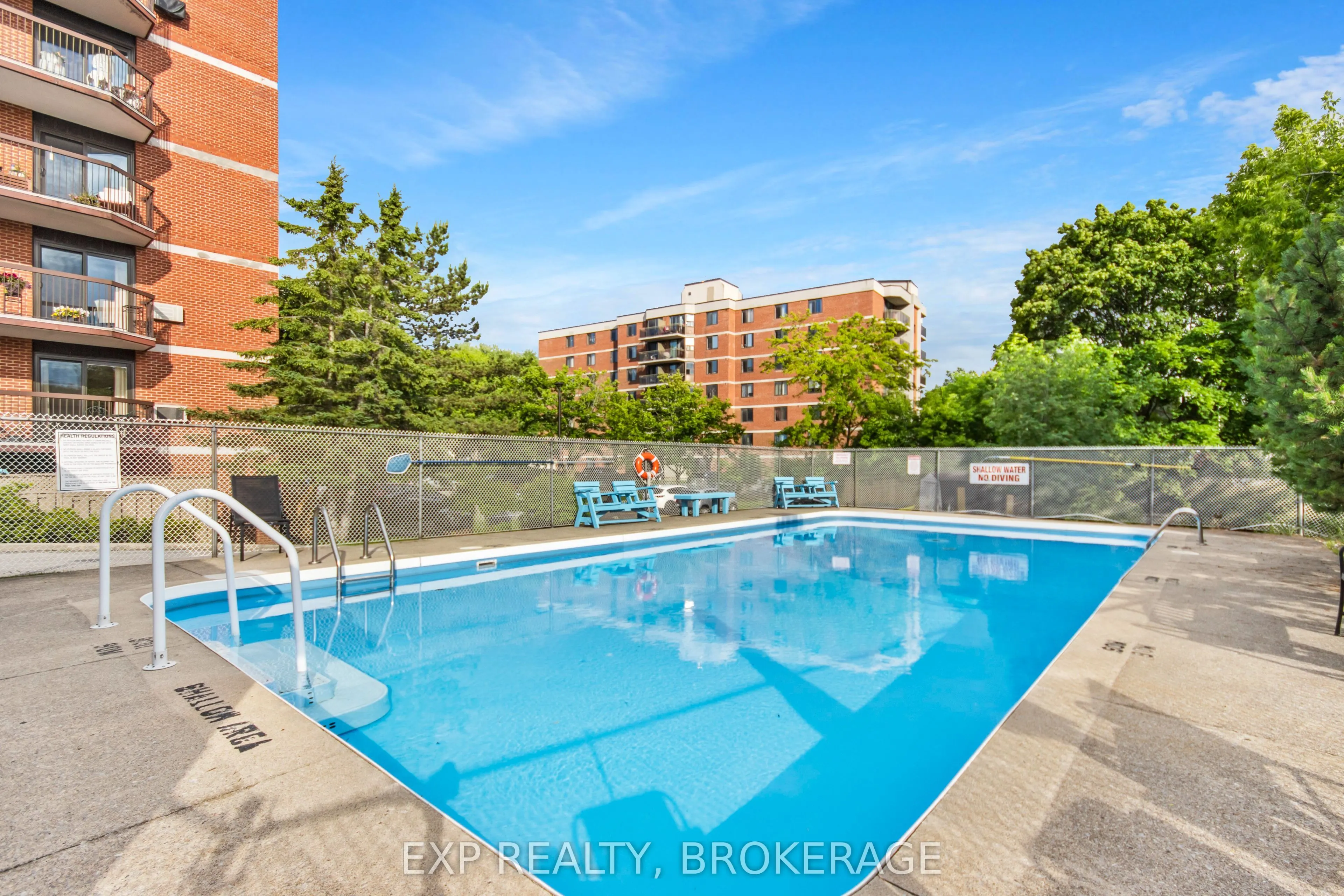 14 GREENVIEW Drive, #607