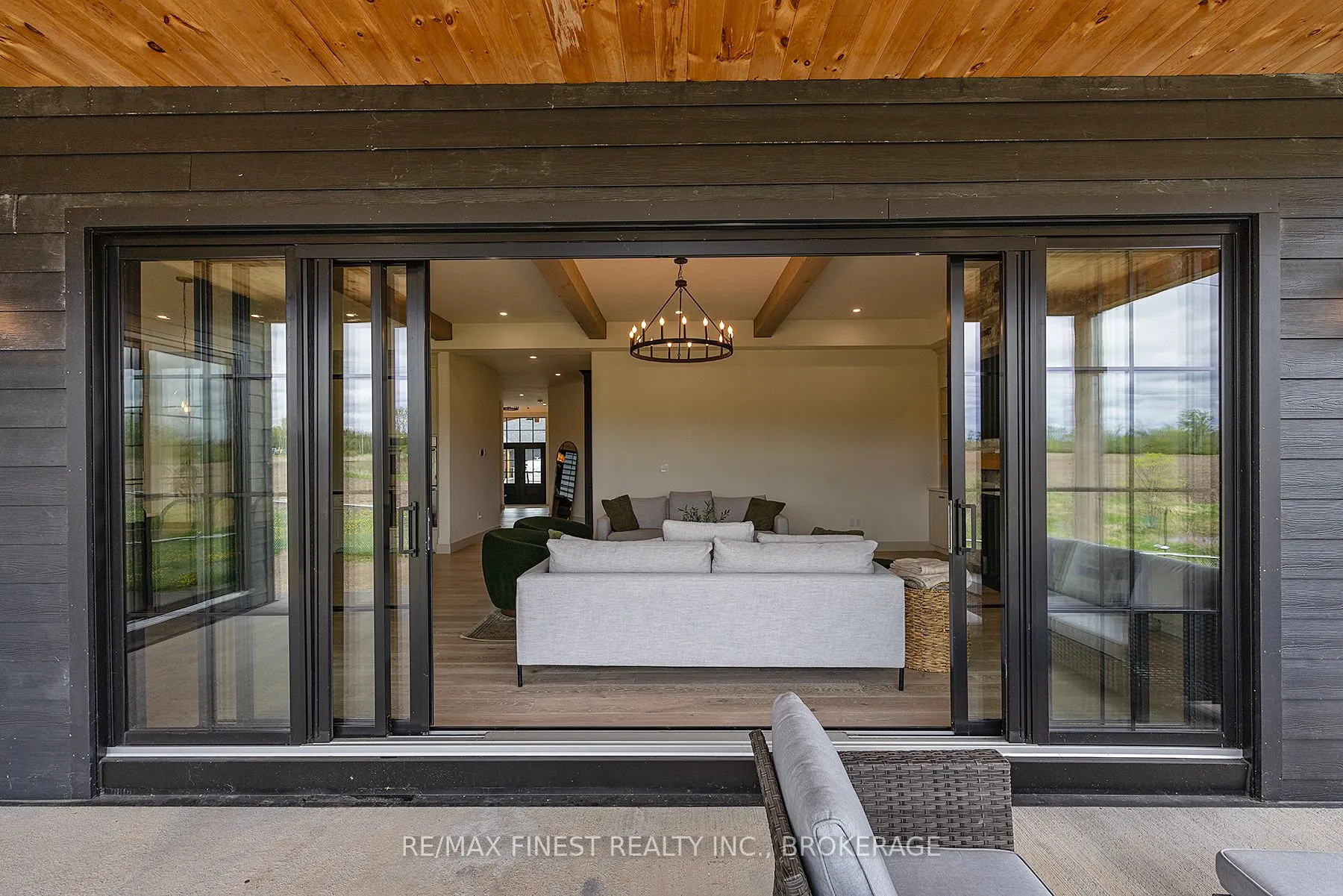 848 Windermere Drive