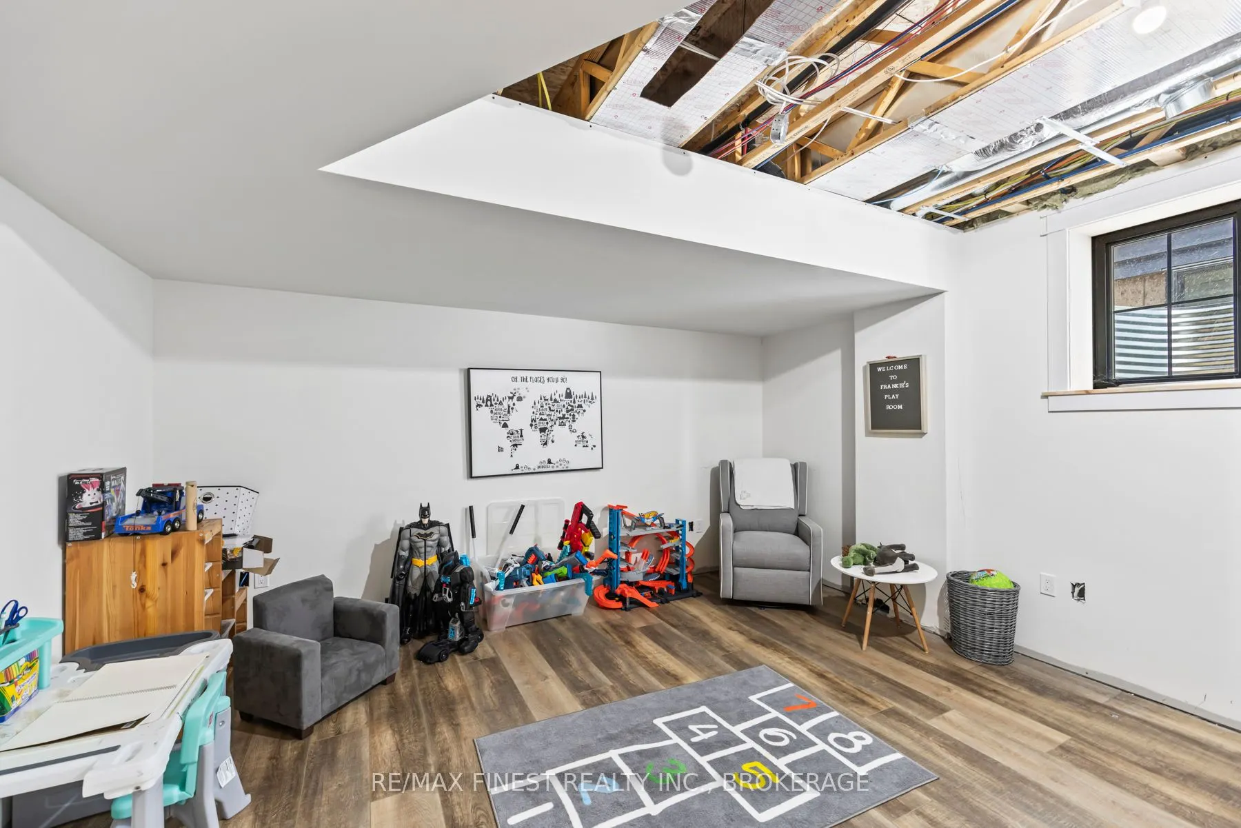 848 Windermere Drive