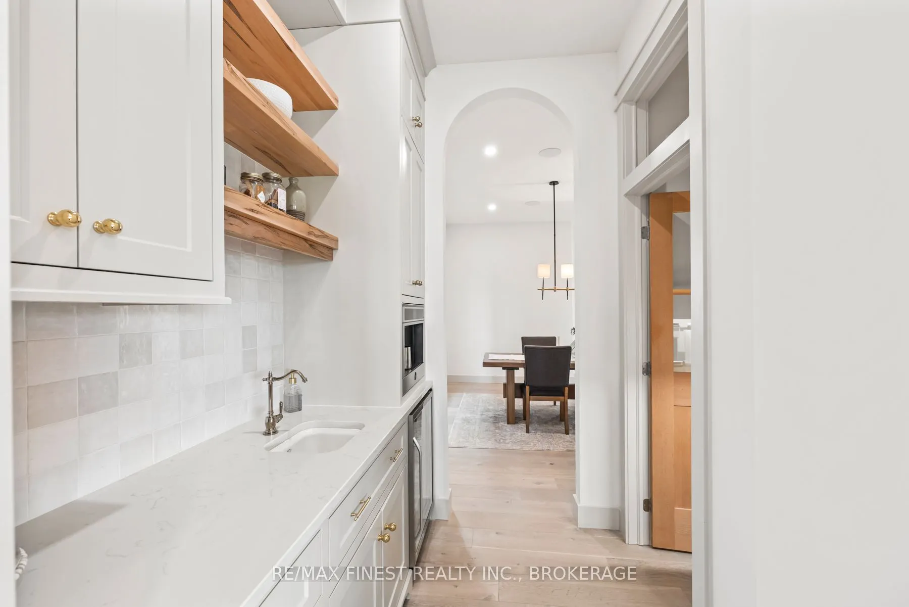 848 Windermere Drive