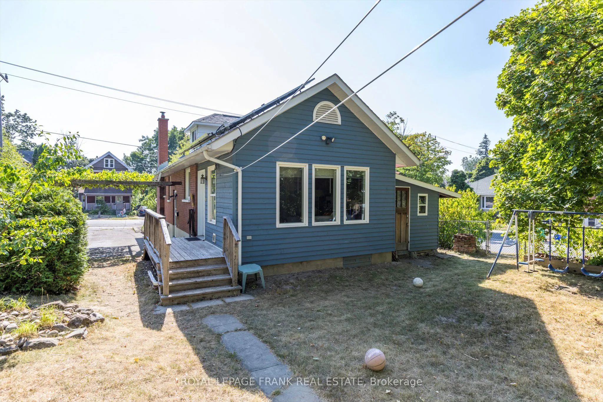 720 Bethune Street