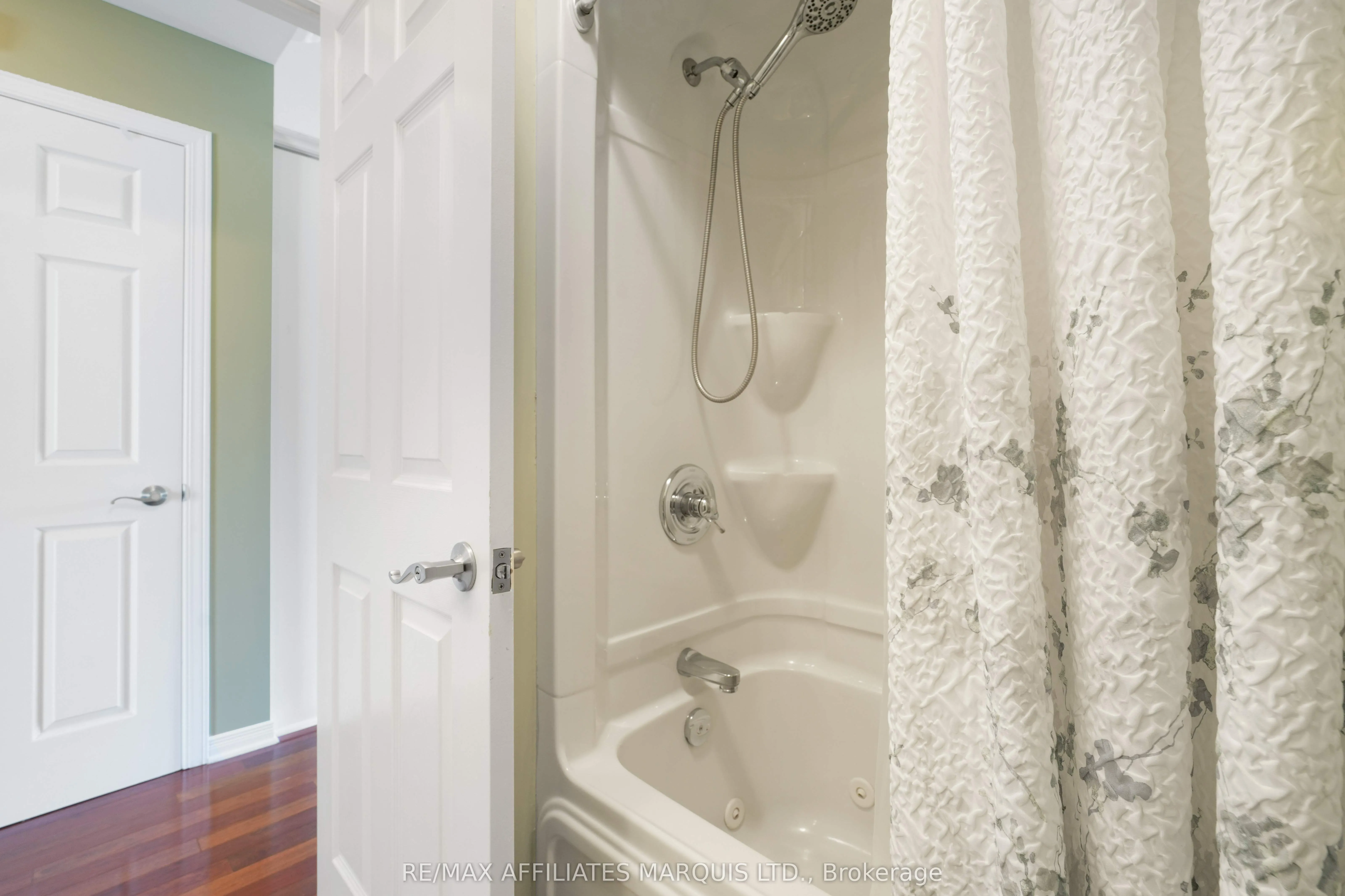 1518 Frank Court
