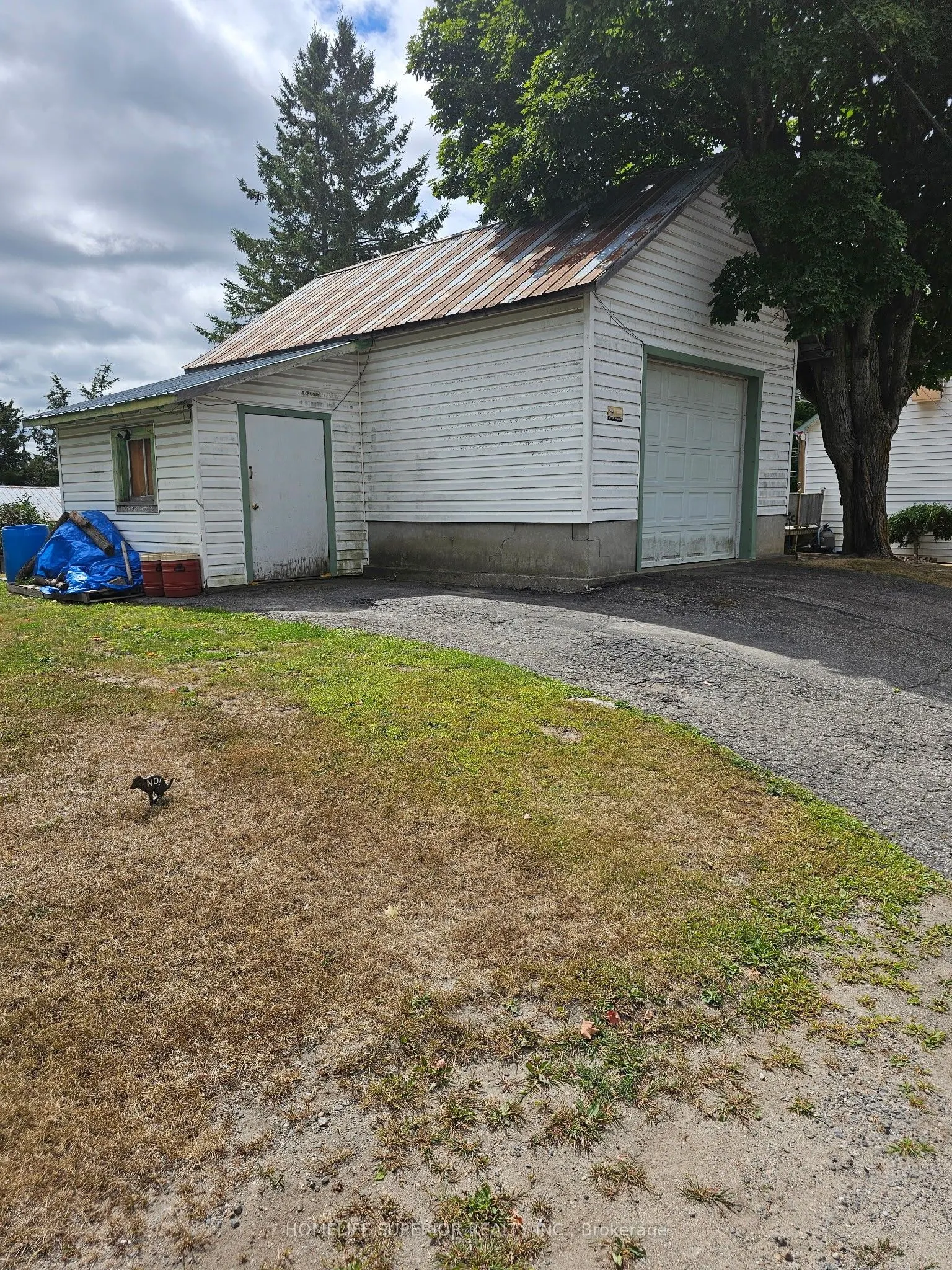 98 Paul Drive