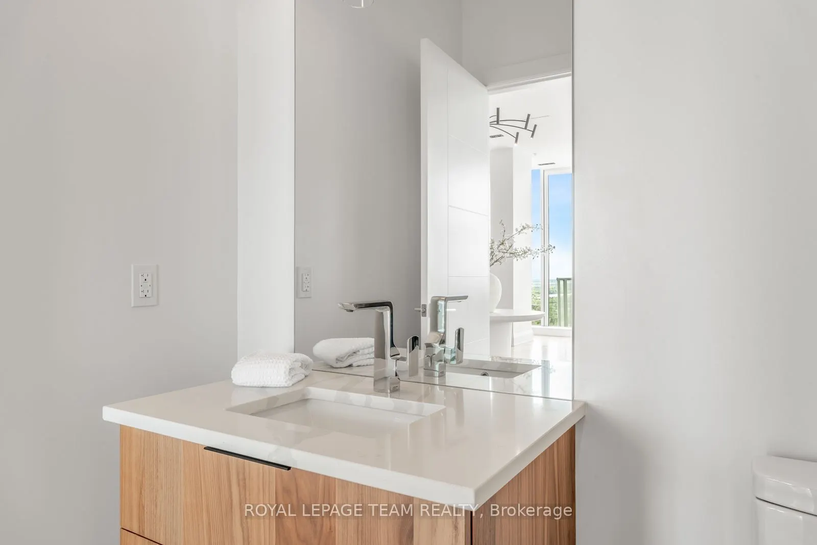 805 Carling Avenue, #4502