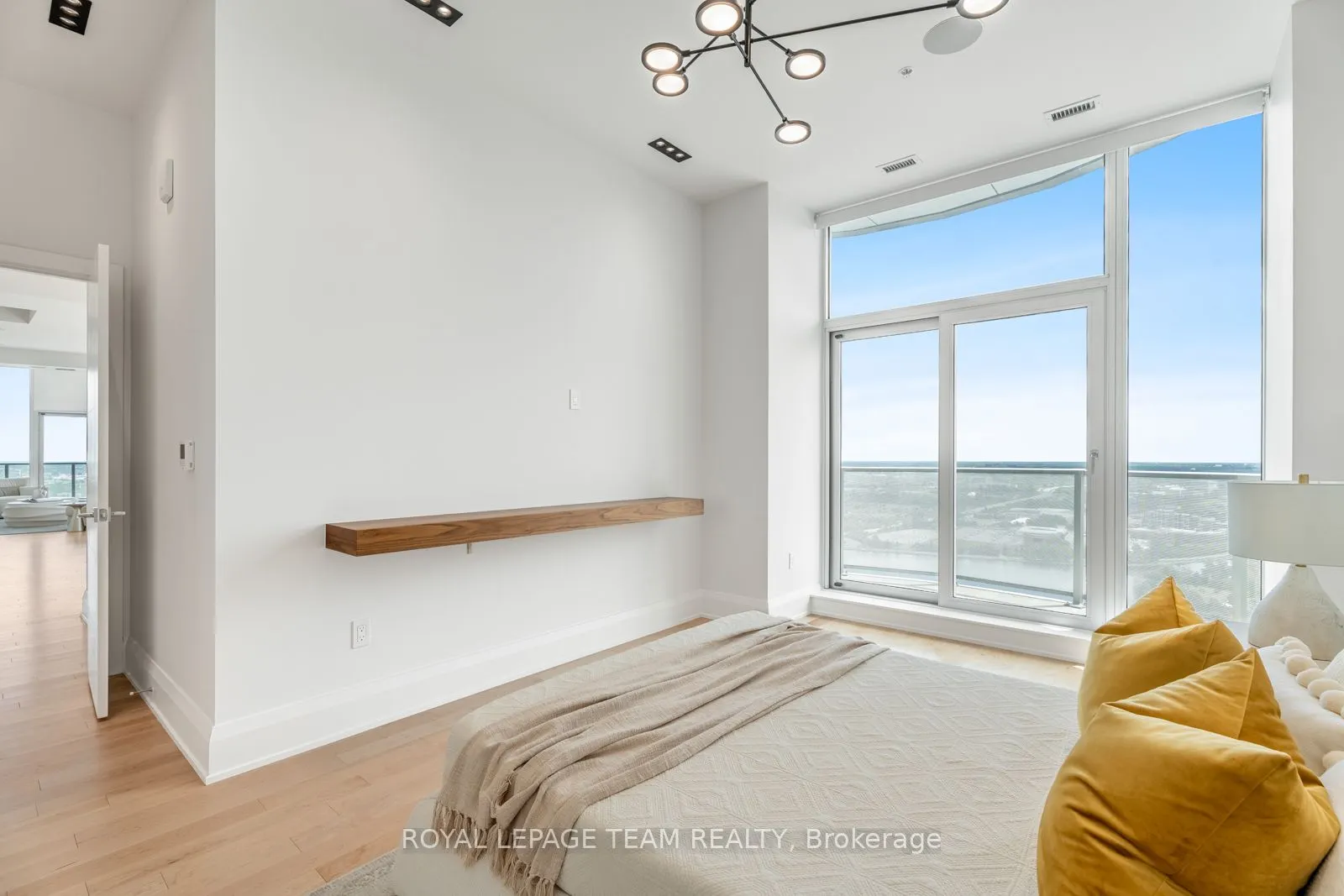 805 Carling Avenue, #4502