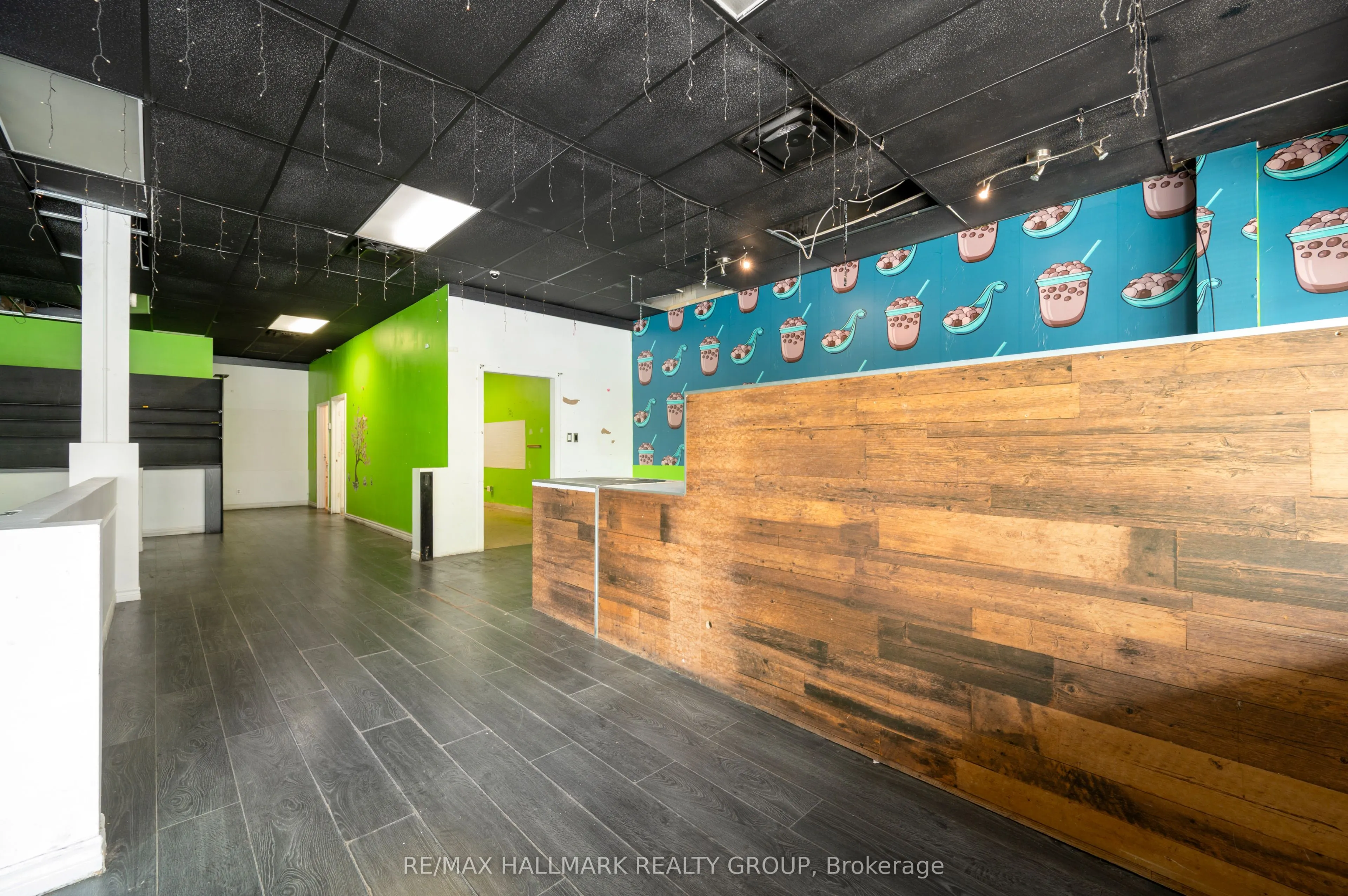 843-839 Somerset Street W
