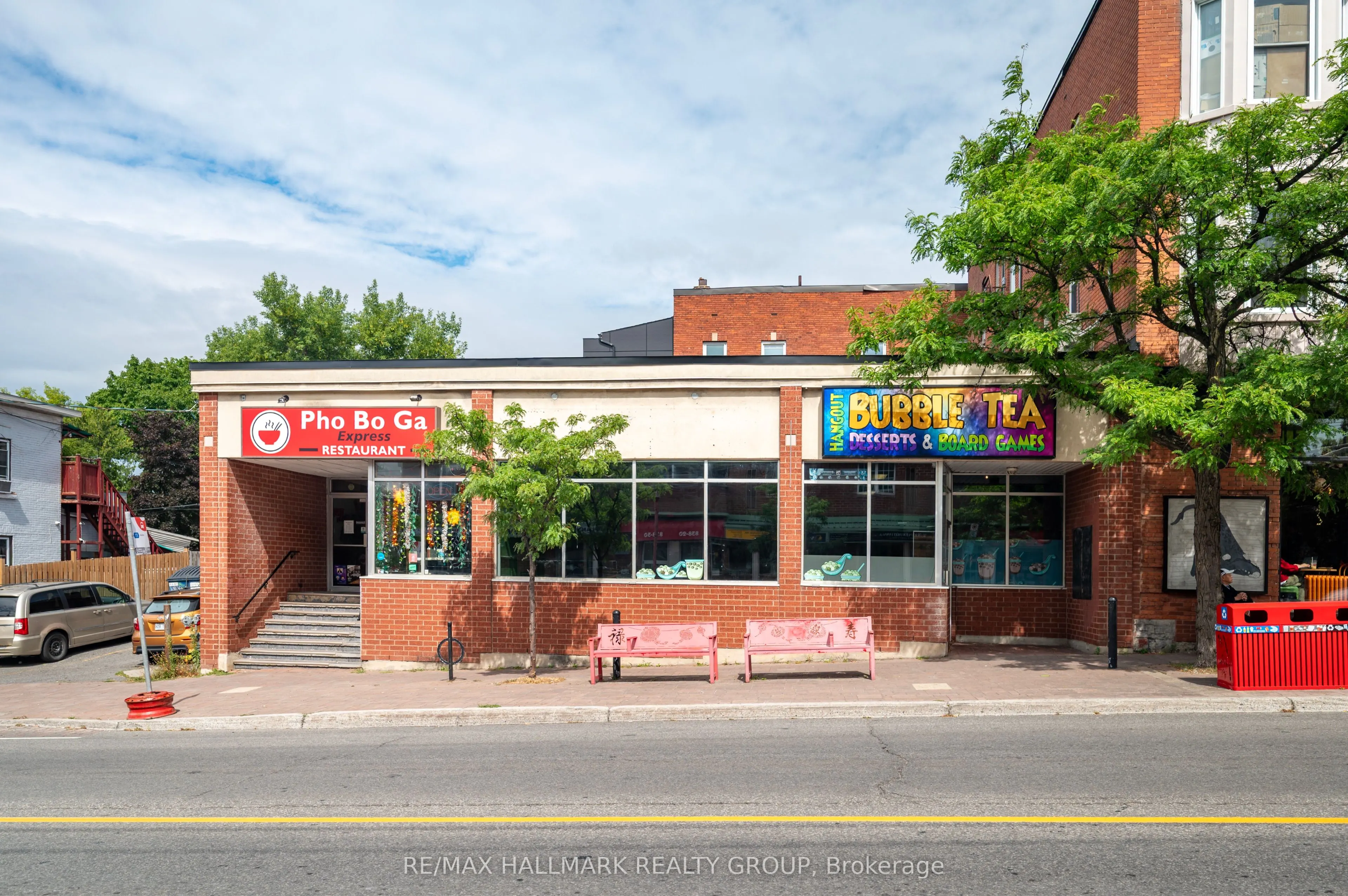 843-839 Somerset Street W