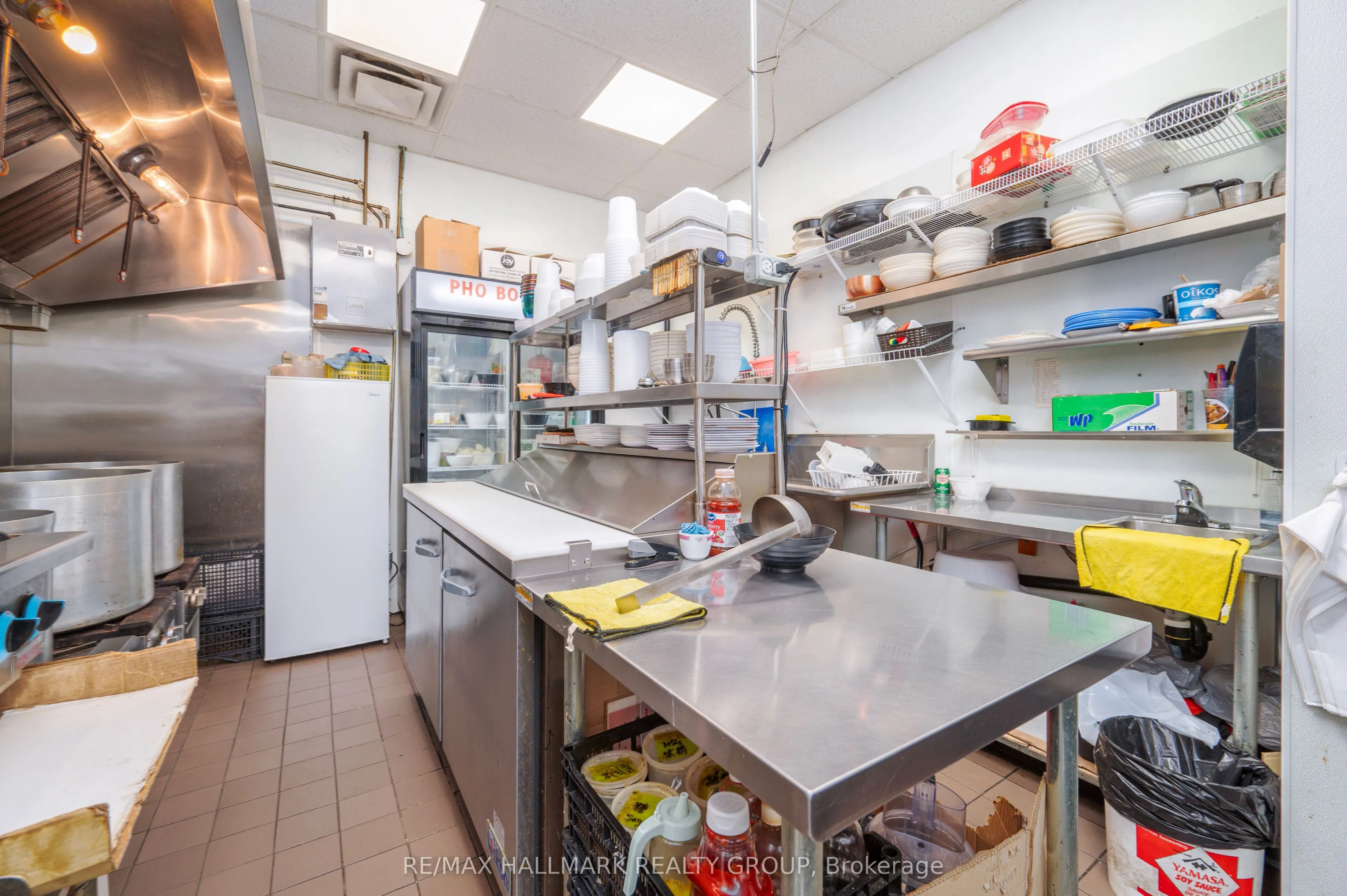843-839 Somerset Street W