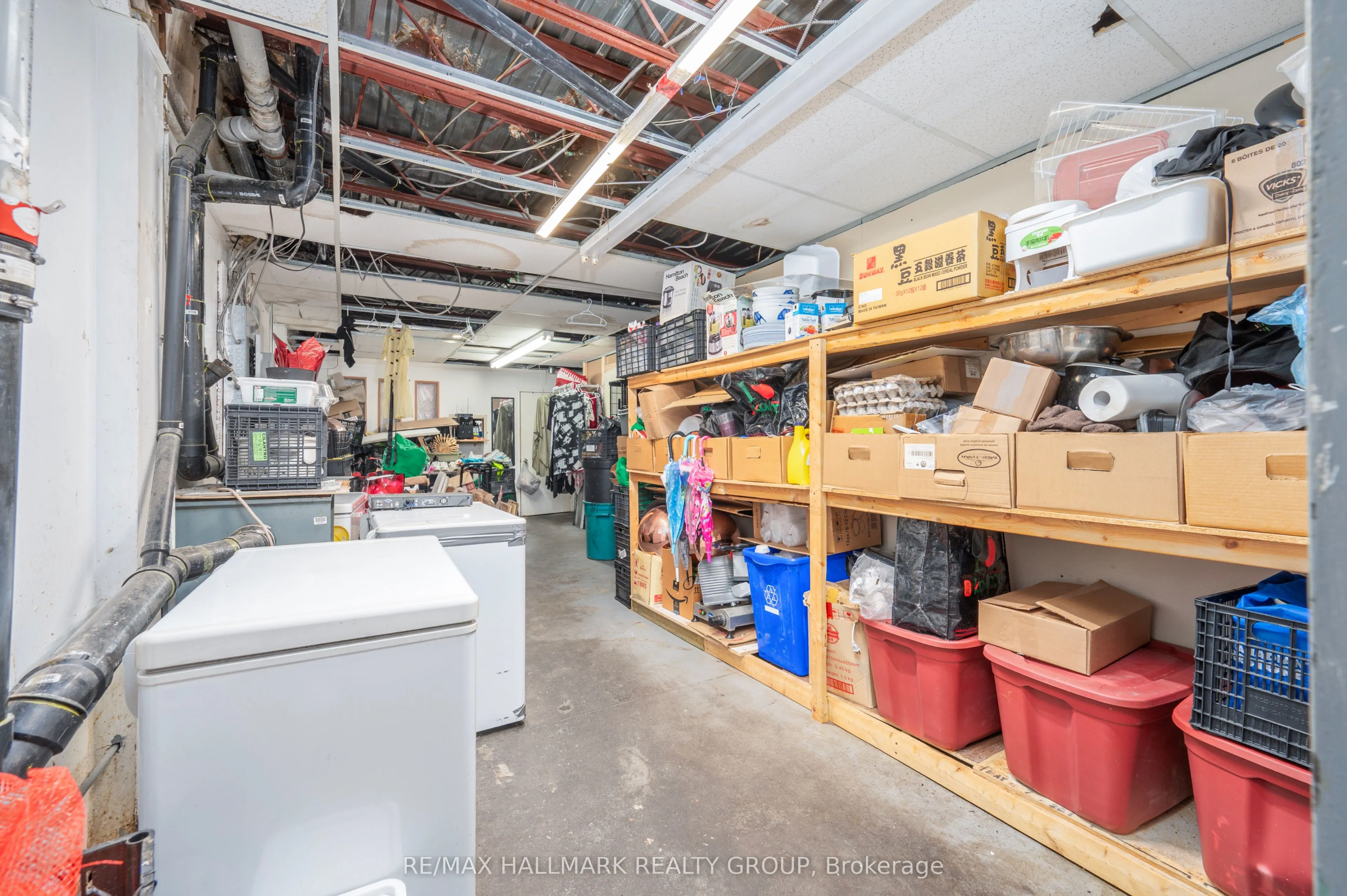 843-839 Somerset Street W