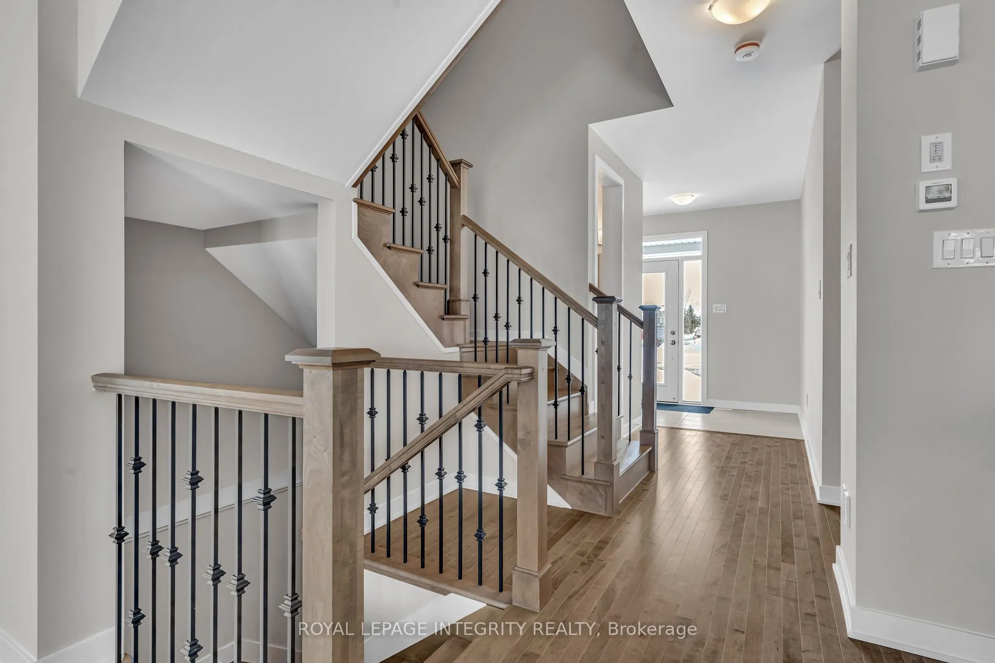 505 OLDENBURG Avenue