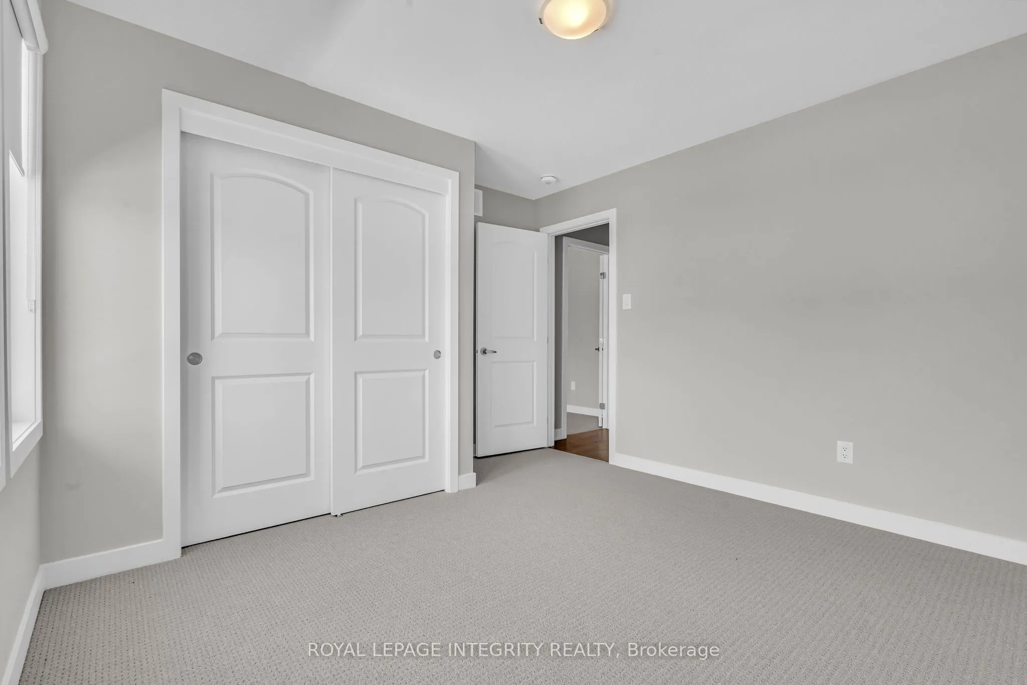 505 OLDENBURG Avenue