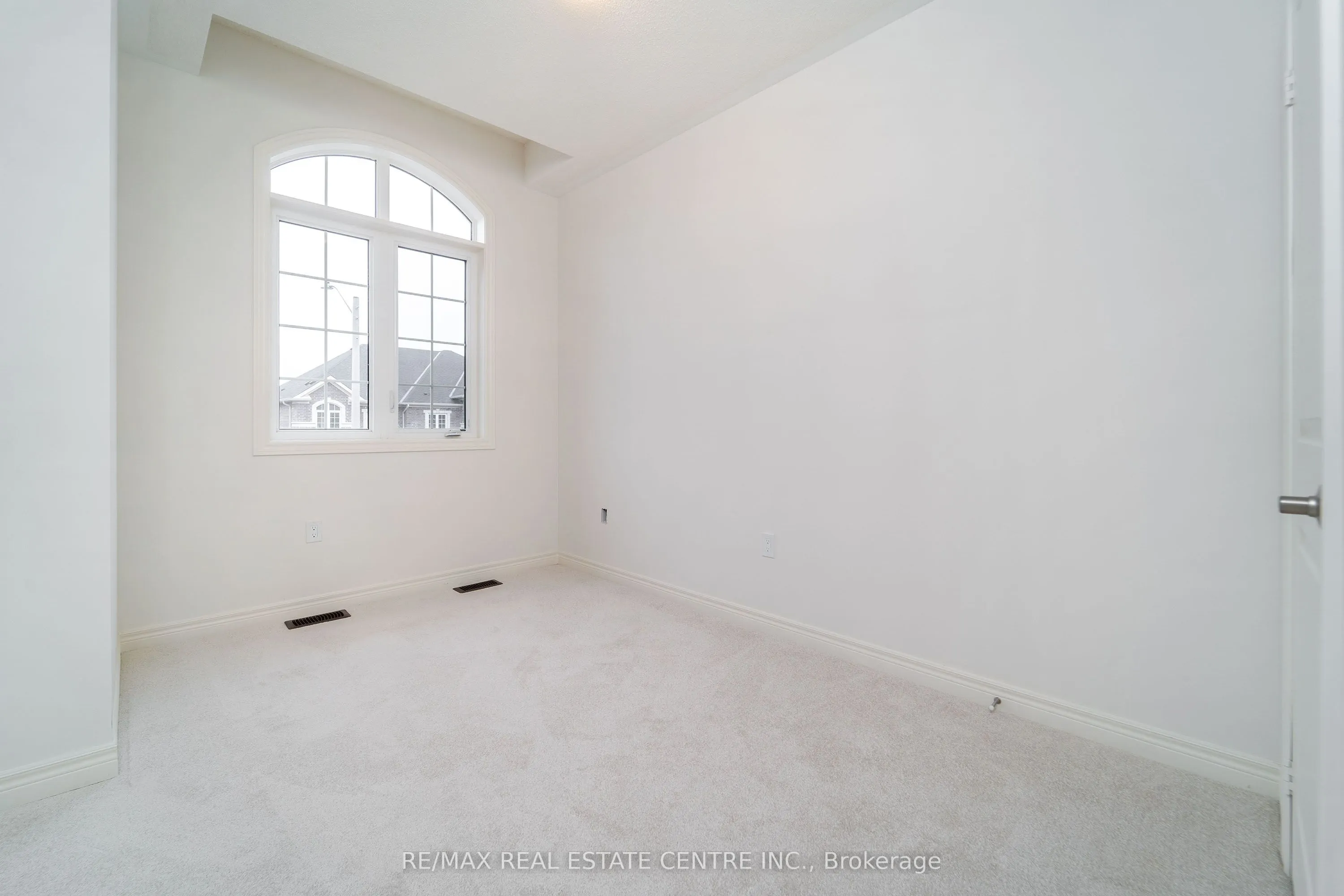 16 Lidstone Street