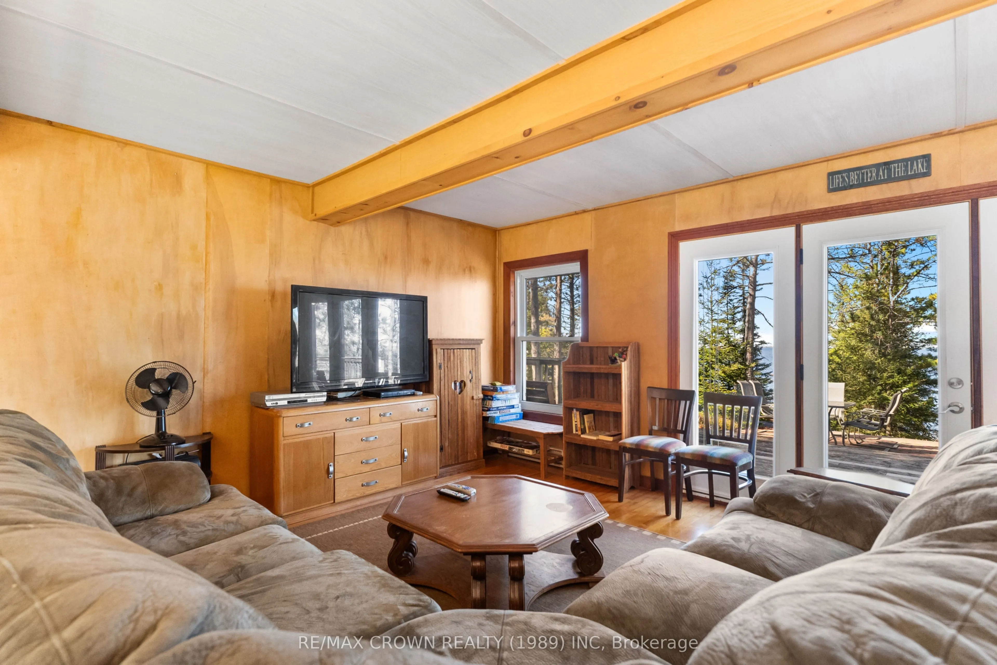 260 Birchgrove Drive E
