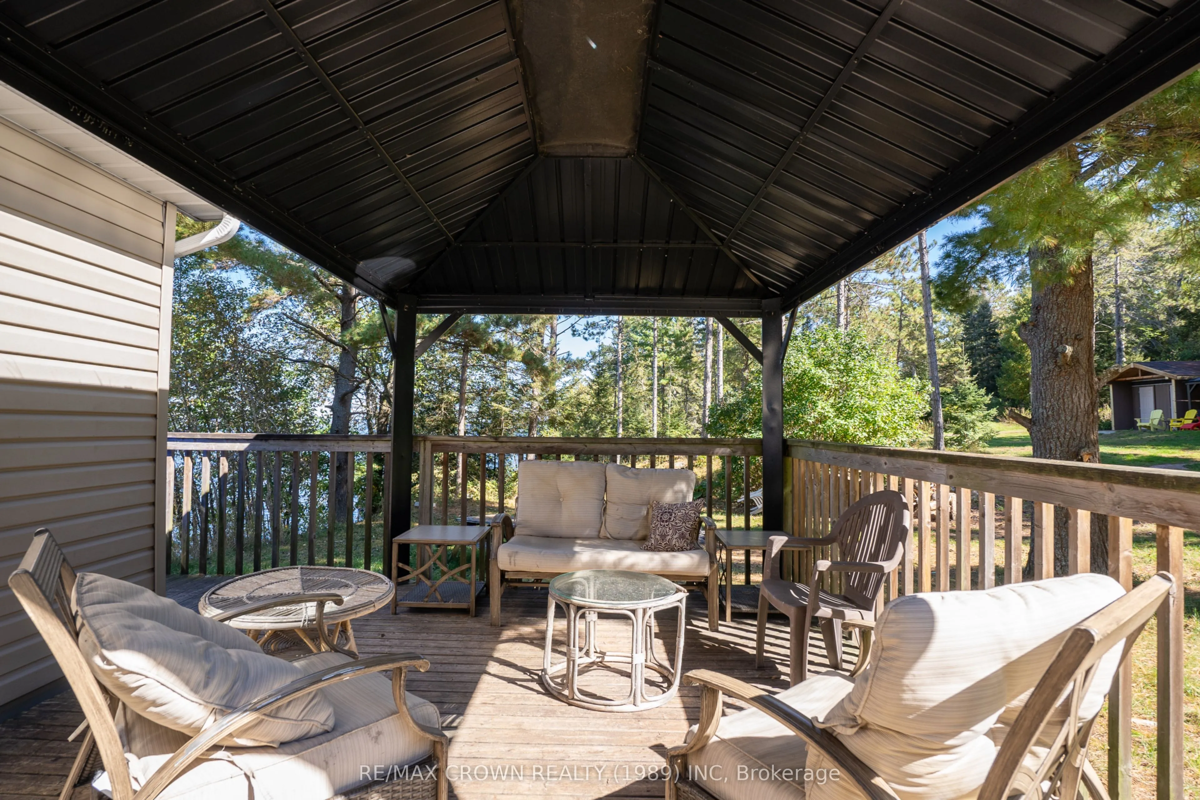 260 Birchgrove Drive E