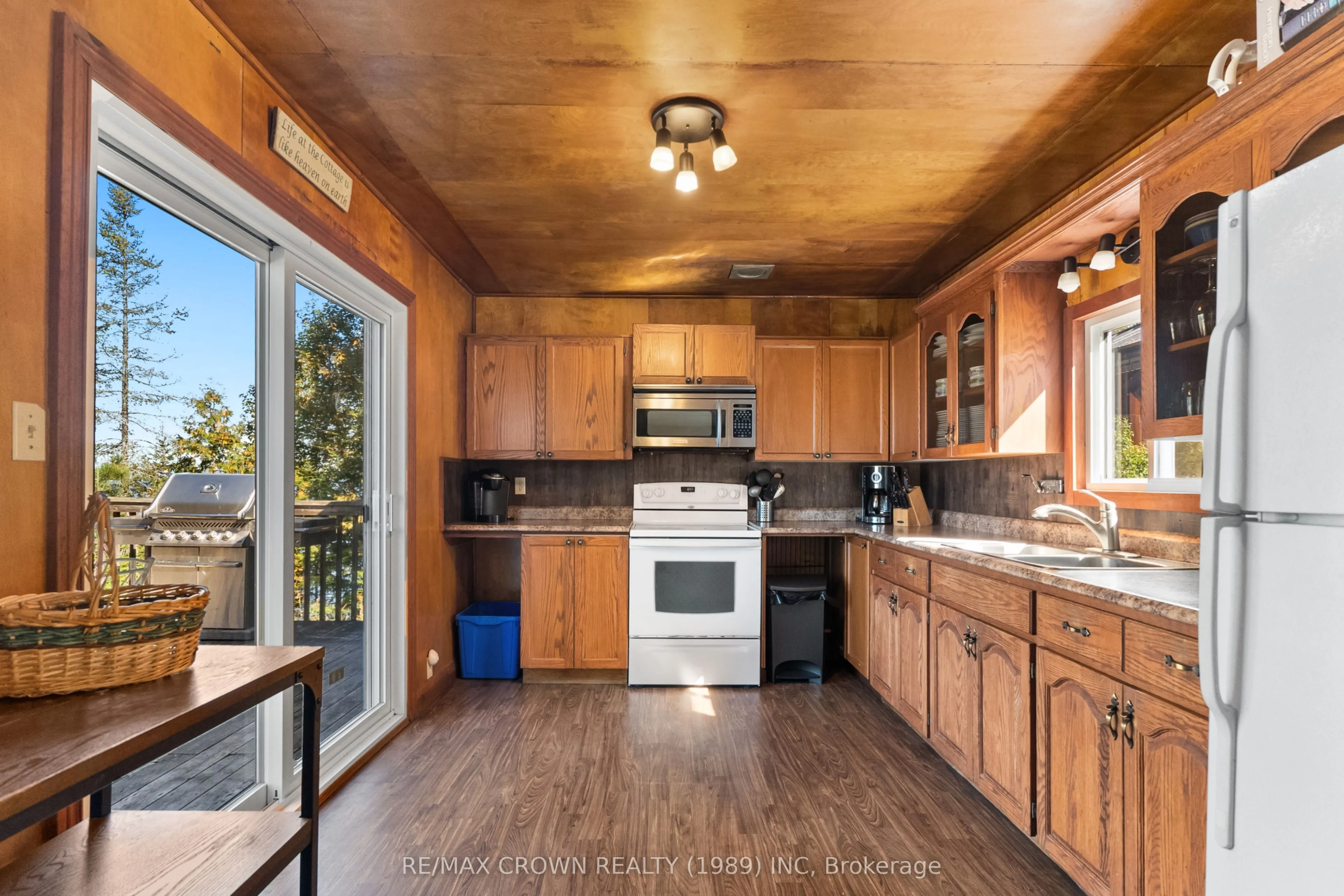 260 Birchgrove Drive E