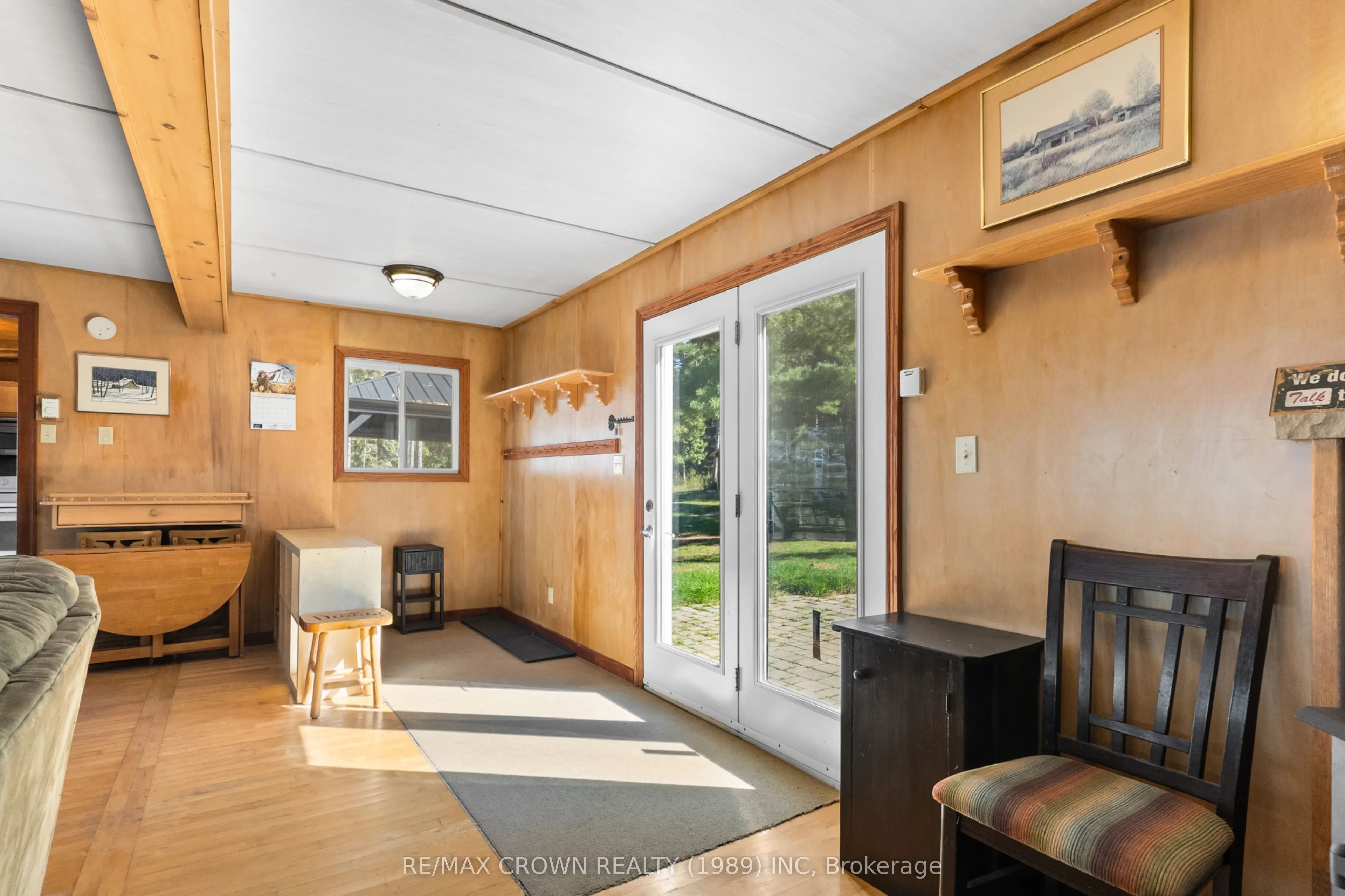 260 Birchgrove Drive E