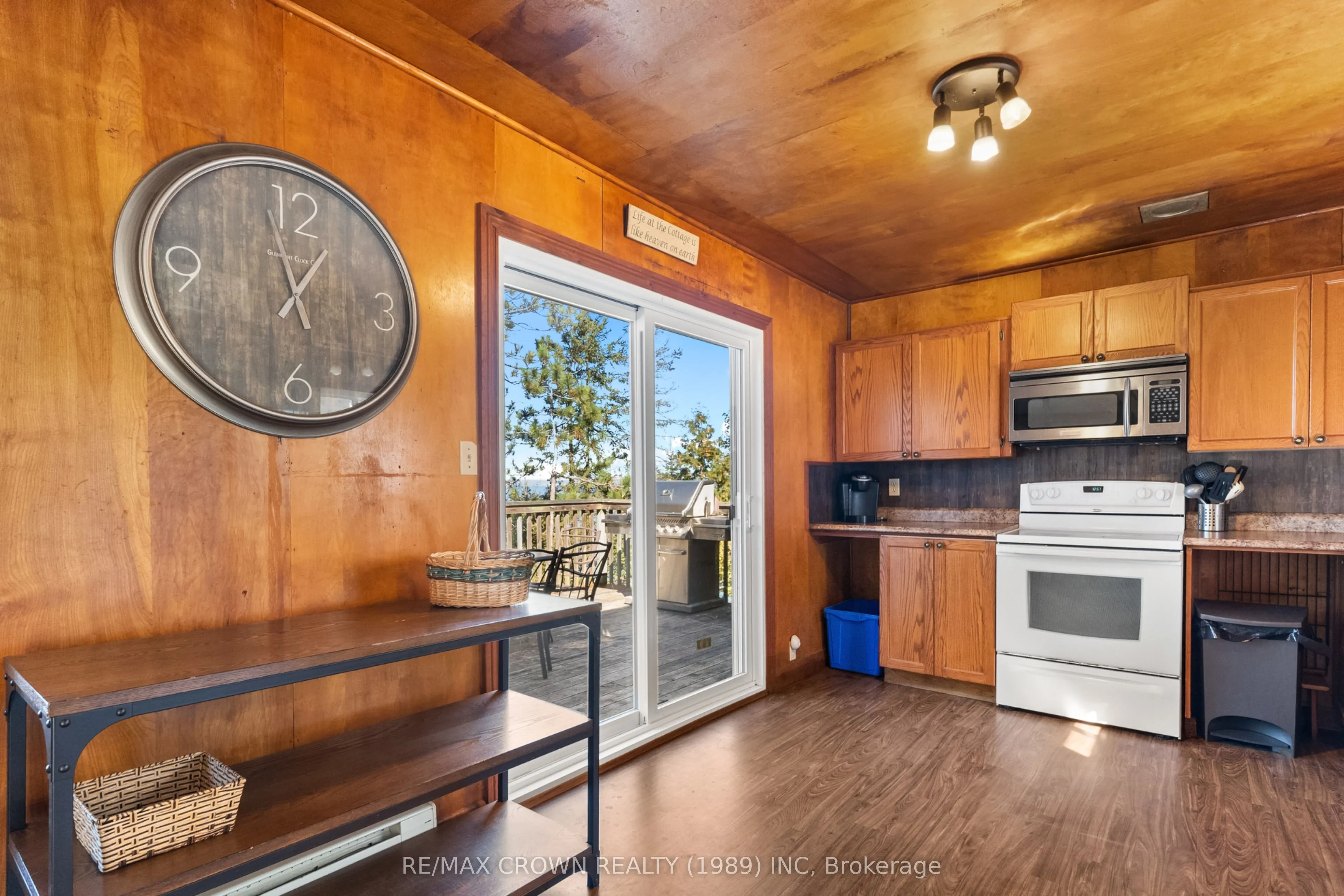 260 Birchgrove Drive E