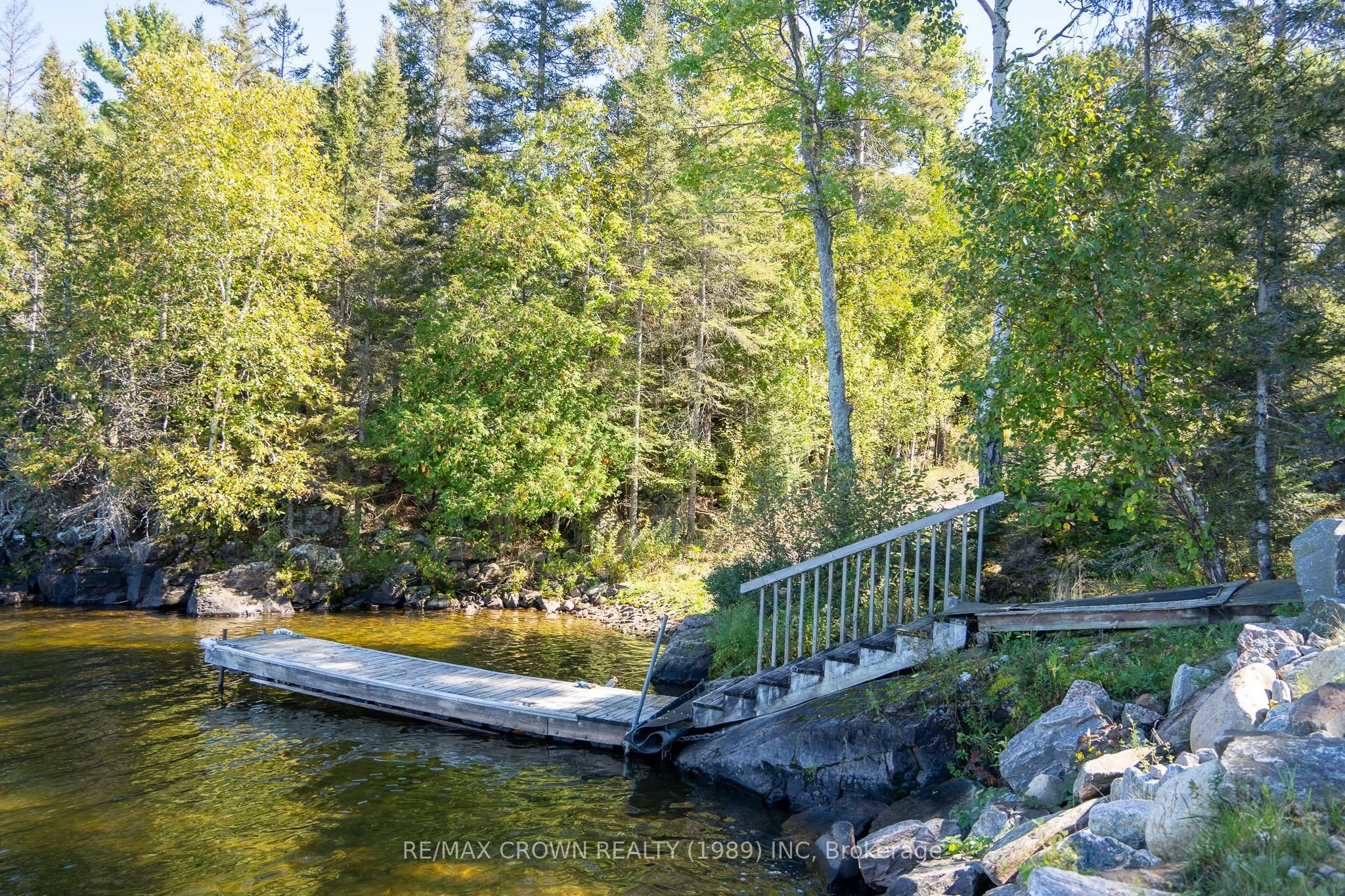260 Birchgrove Drive E