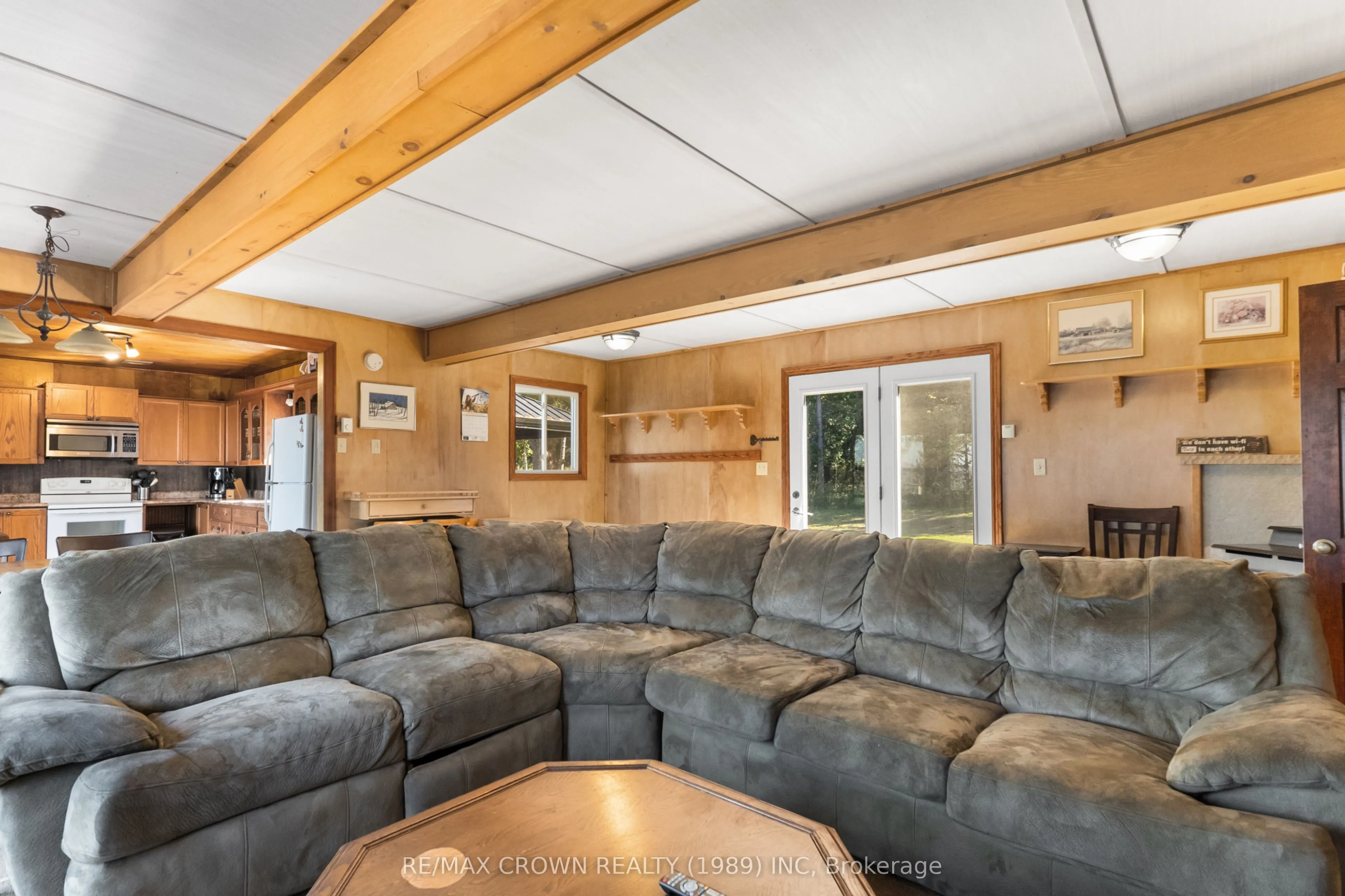260 Birchgrove Drive E