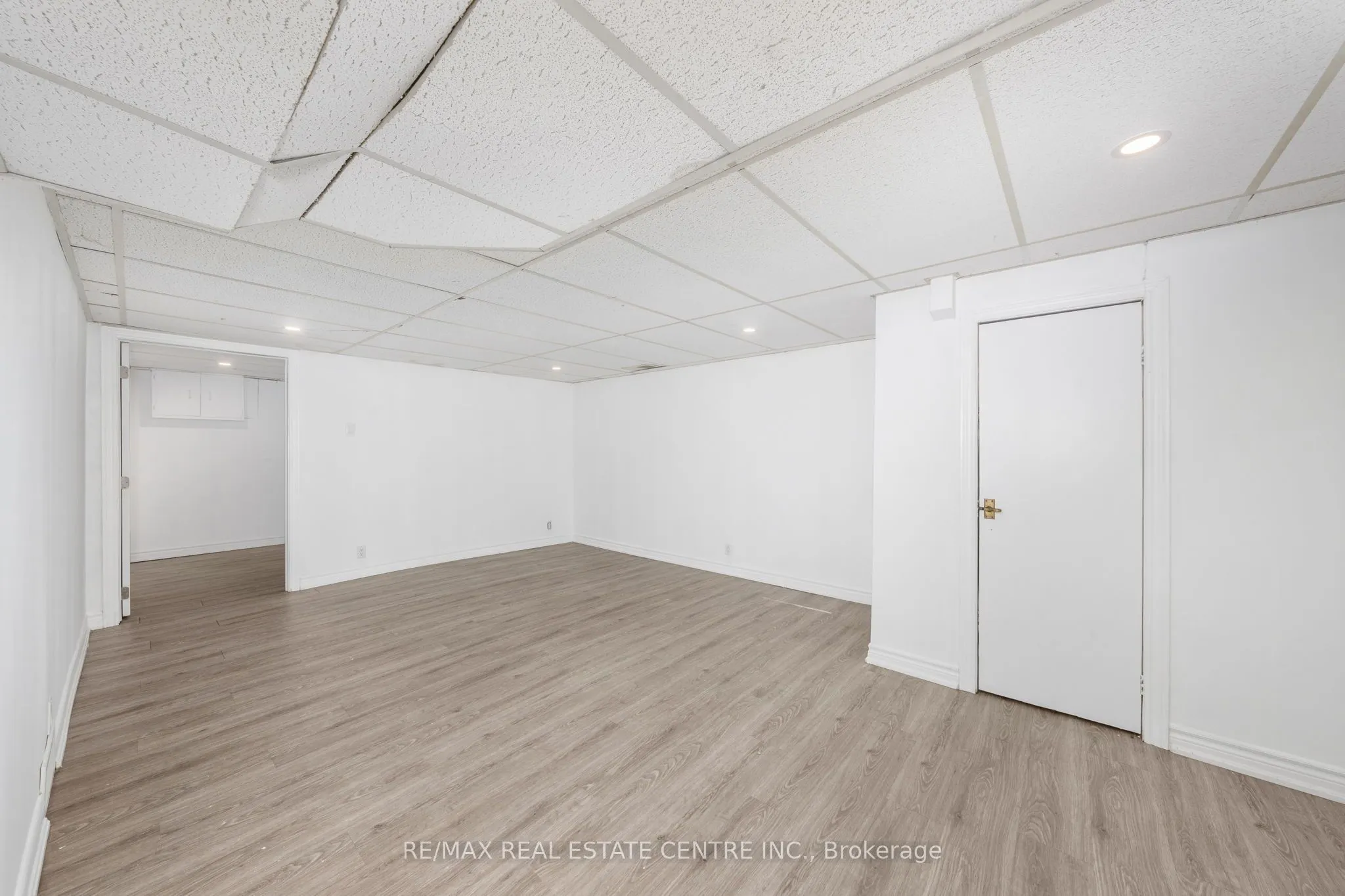 601 Hollywood Place