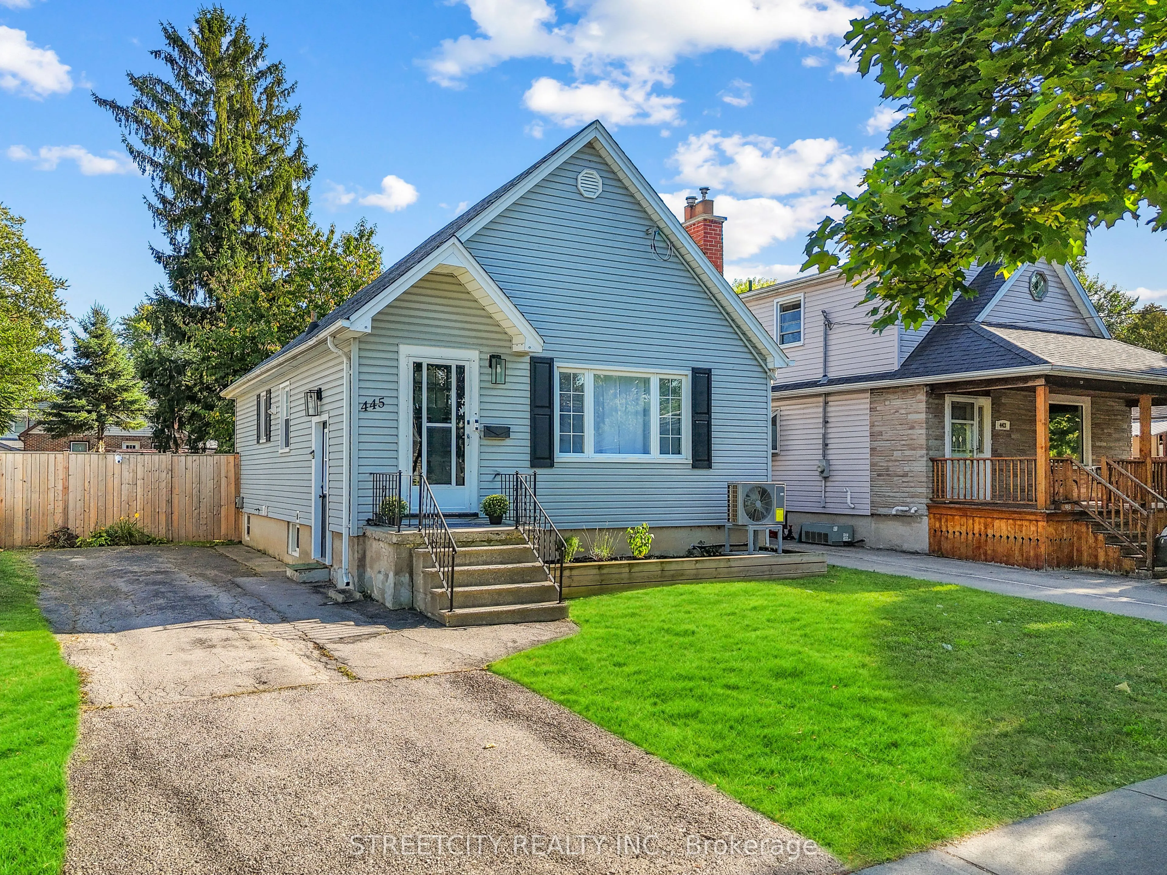 445 Mornington Avenue
