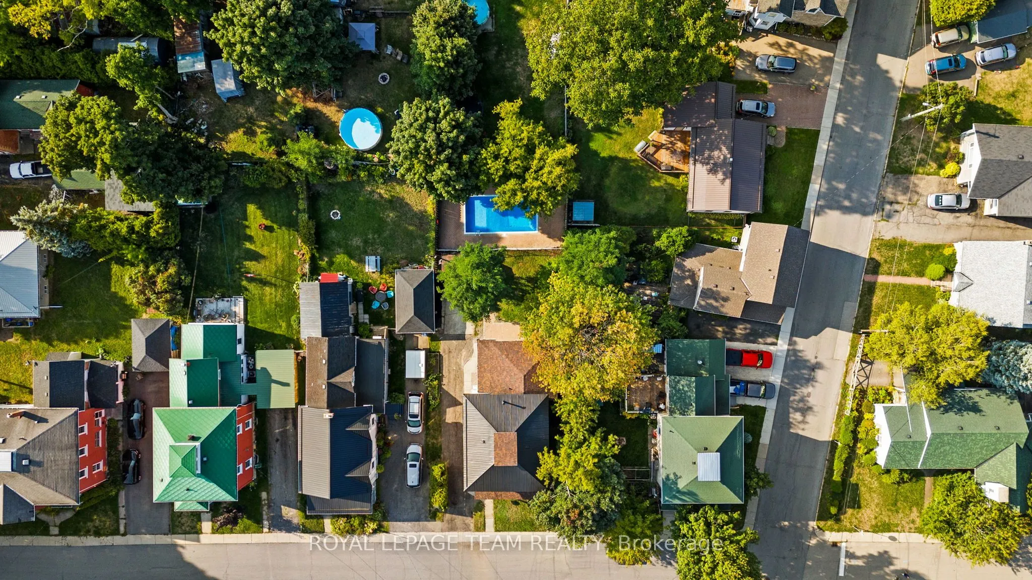 414 James Street W