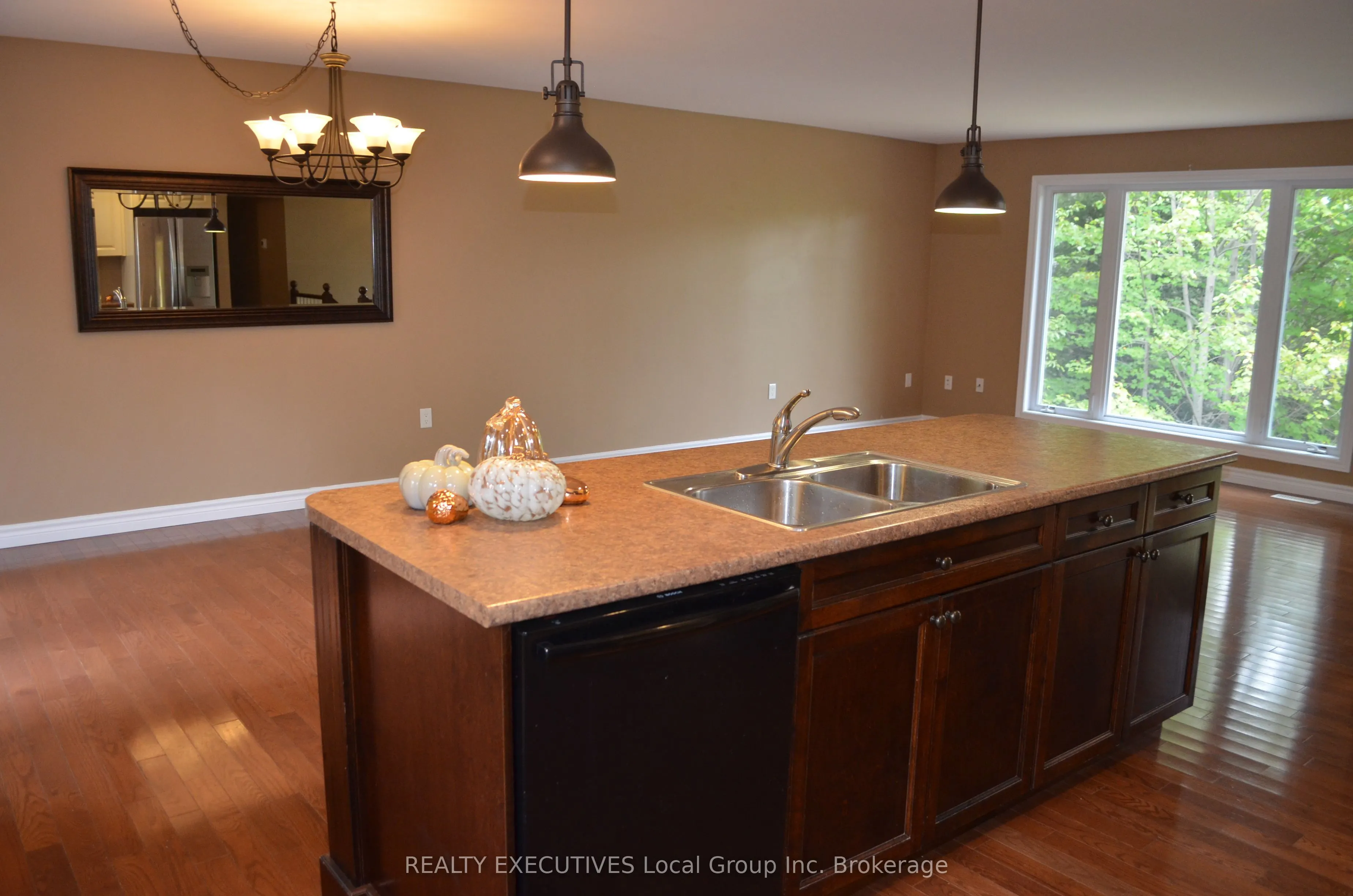 581 Ouellette Road