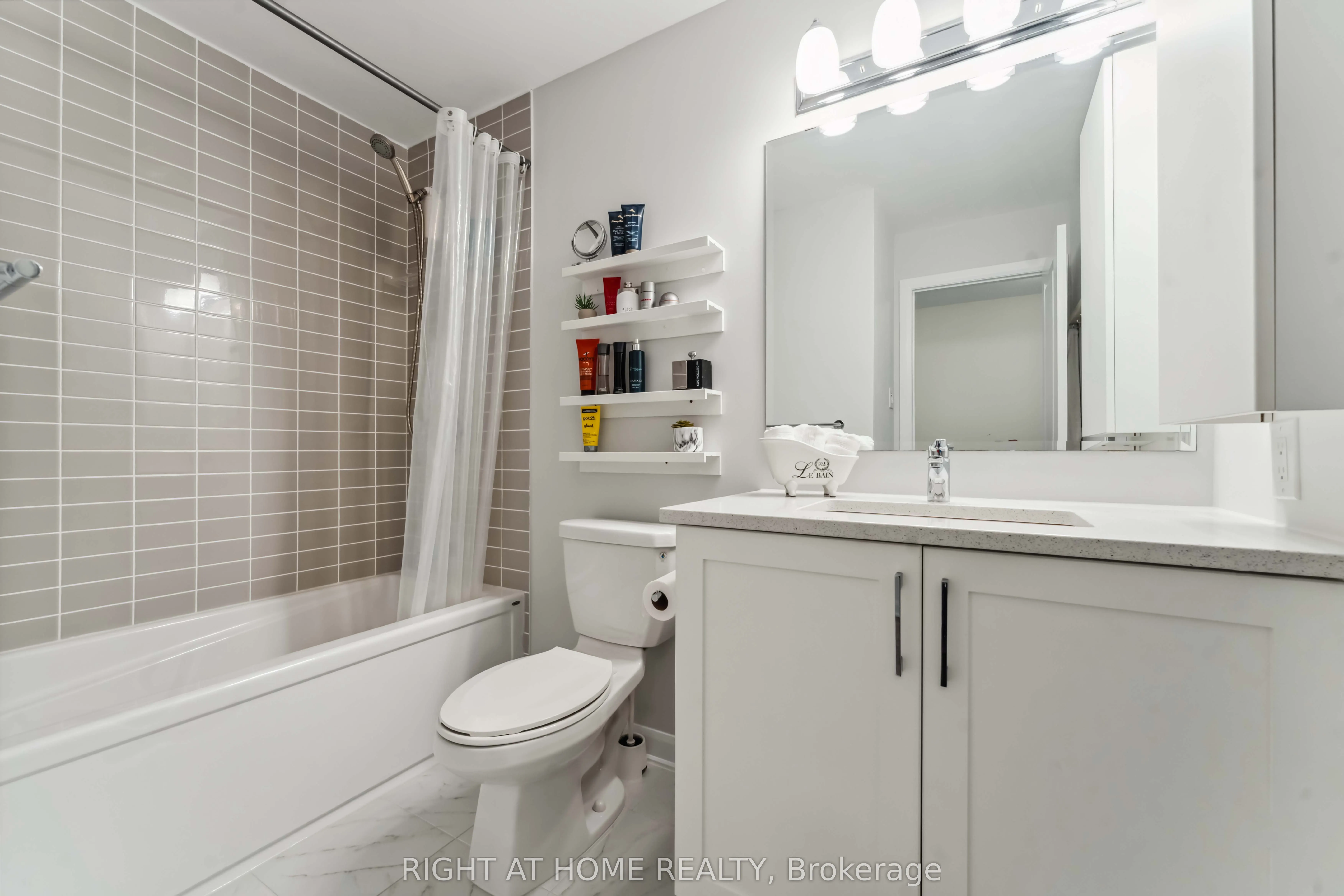 167 Attwell Private