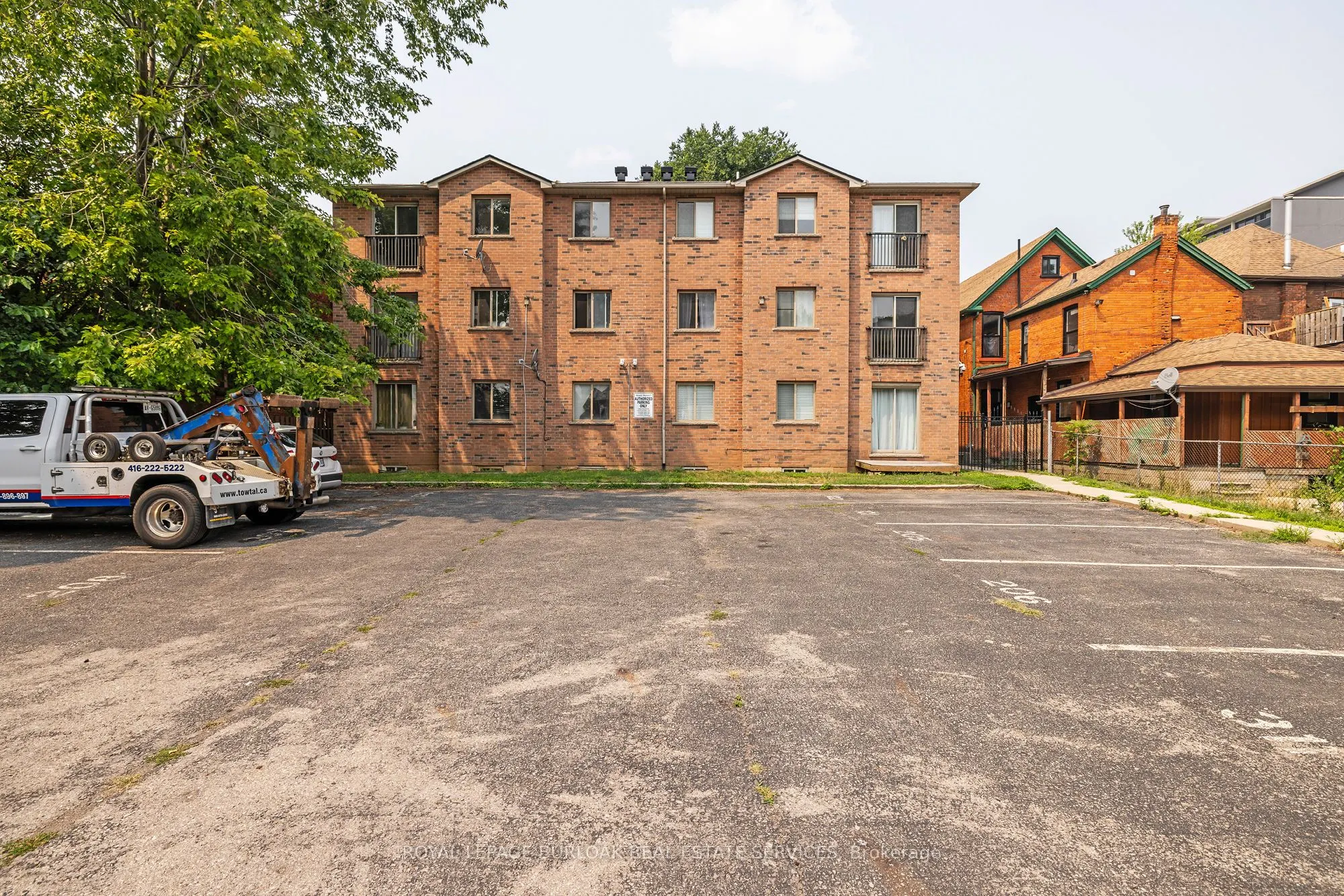 28 Victoria Avenue N, #104
