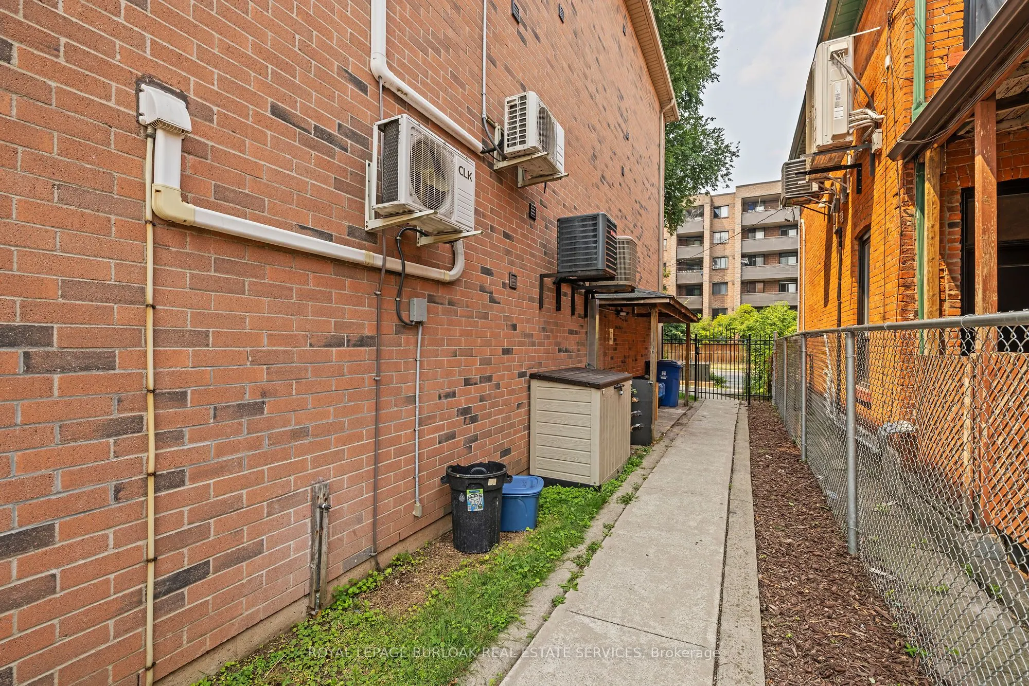 28 Victoria Avenue N, #104