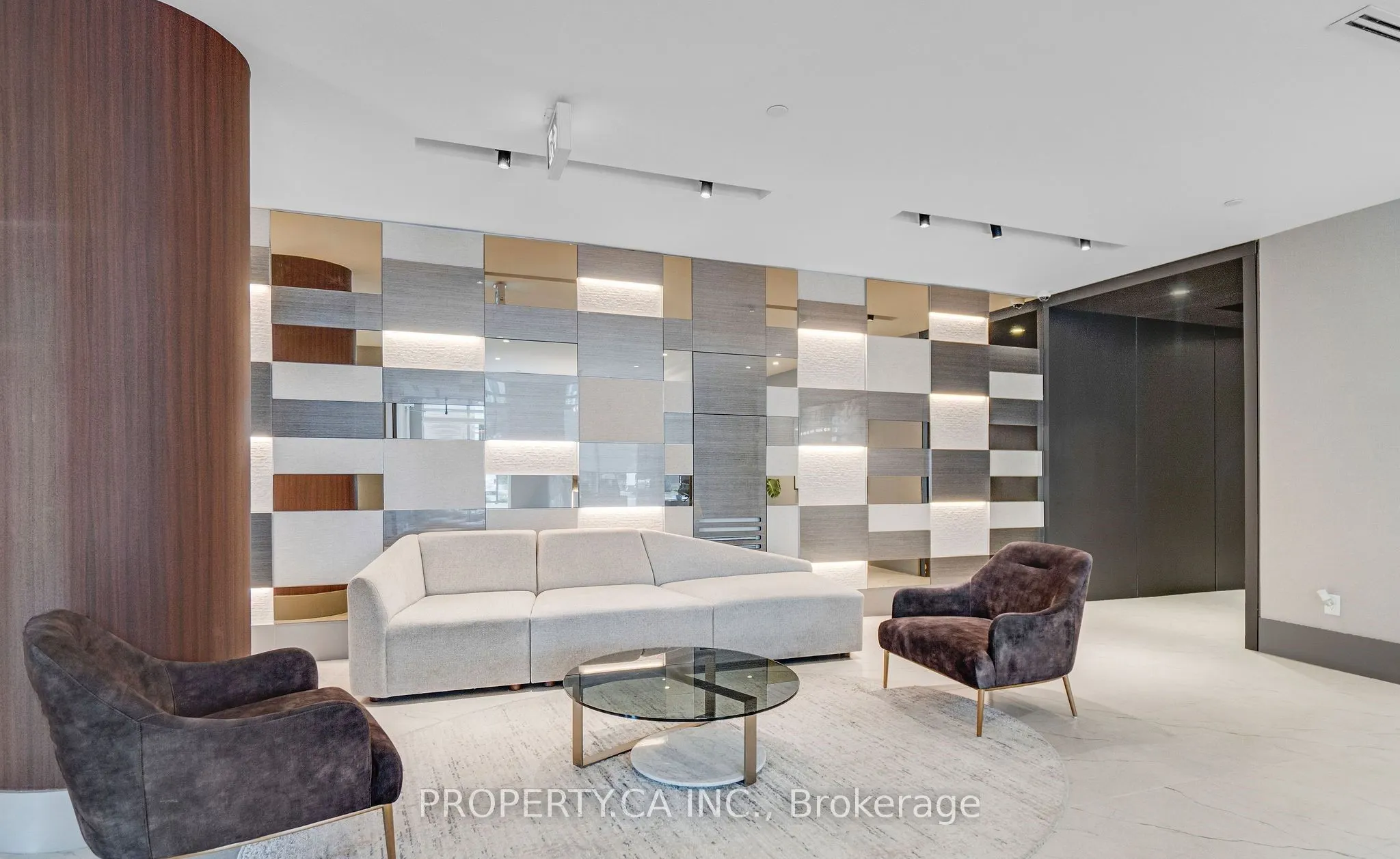 55 Duke Street W Street, #317