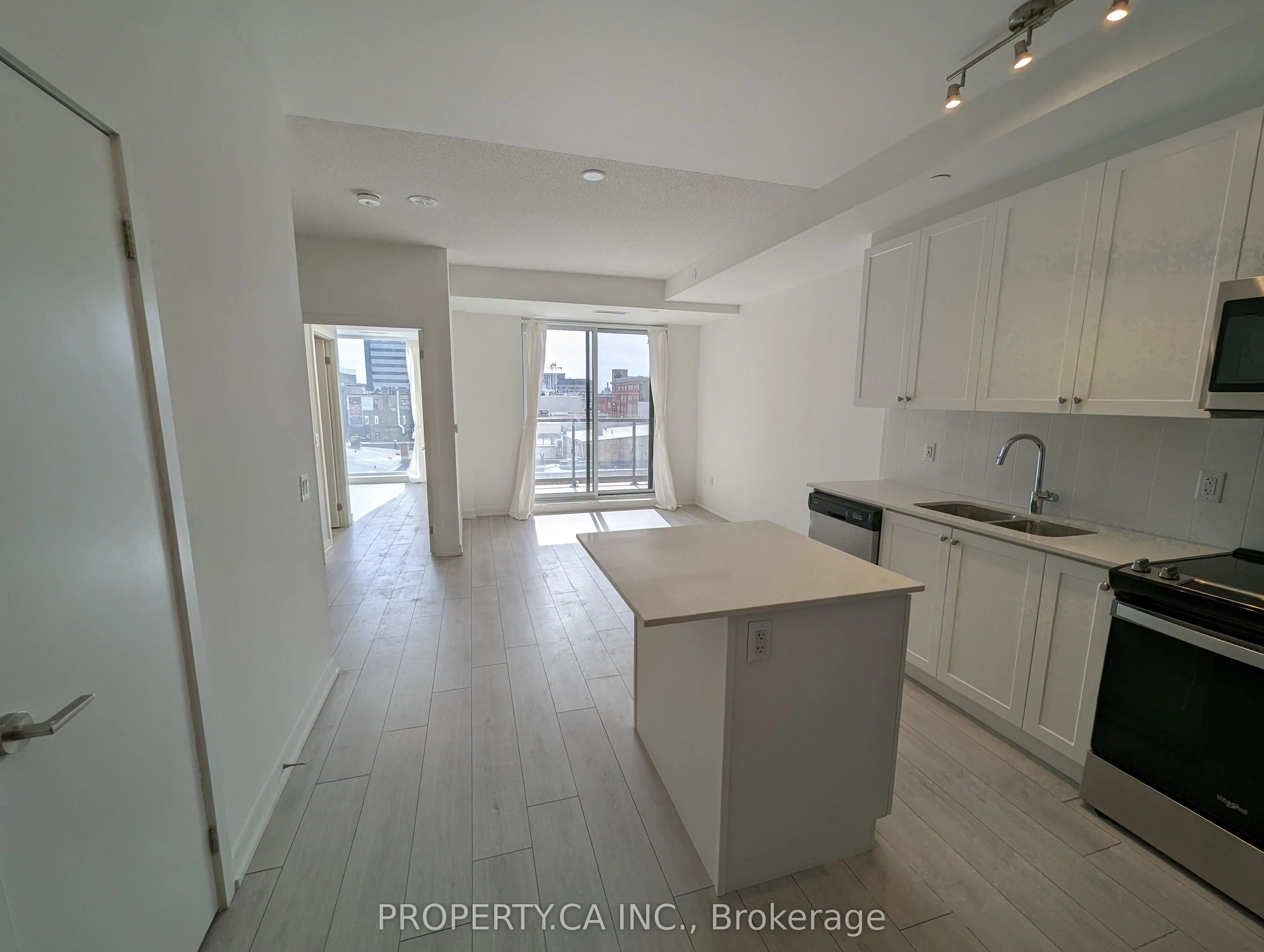 55 Duke Street W Street, #317