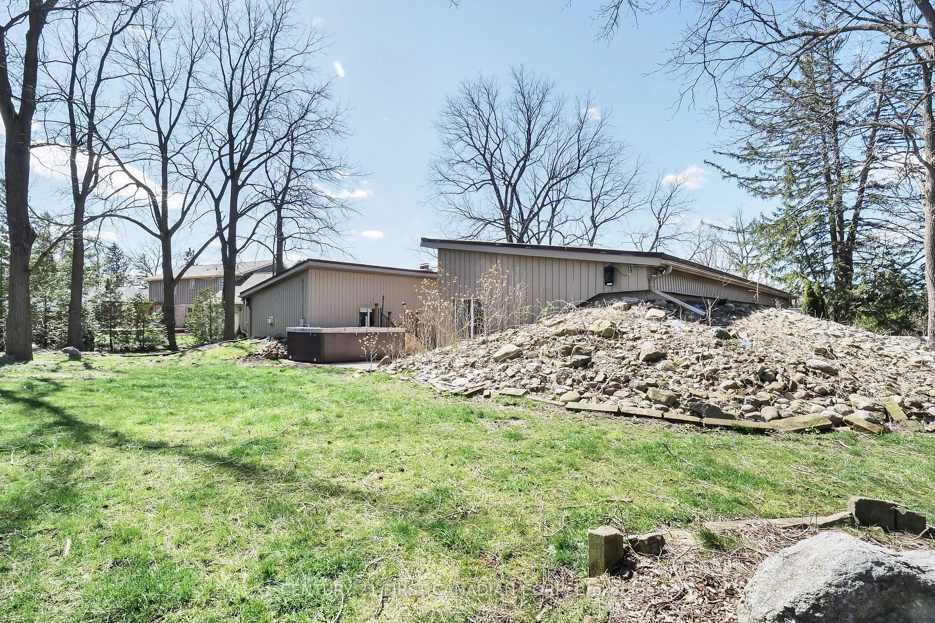 23992 Denfield Road