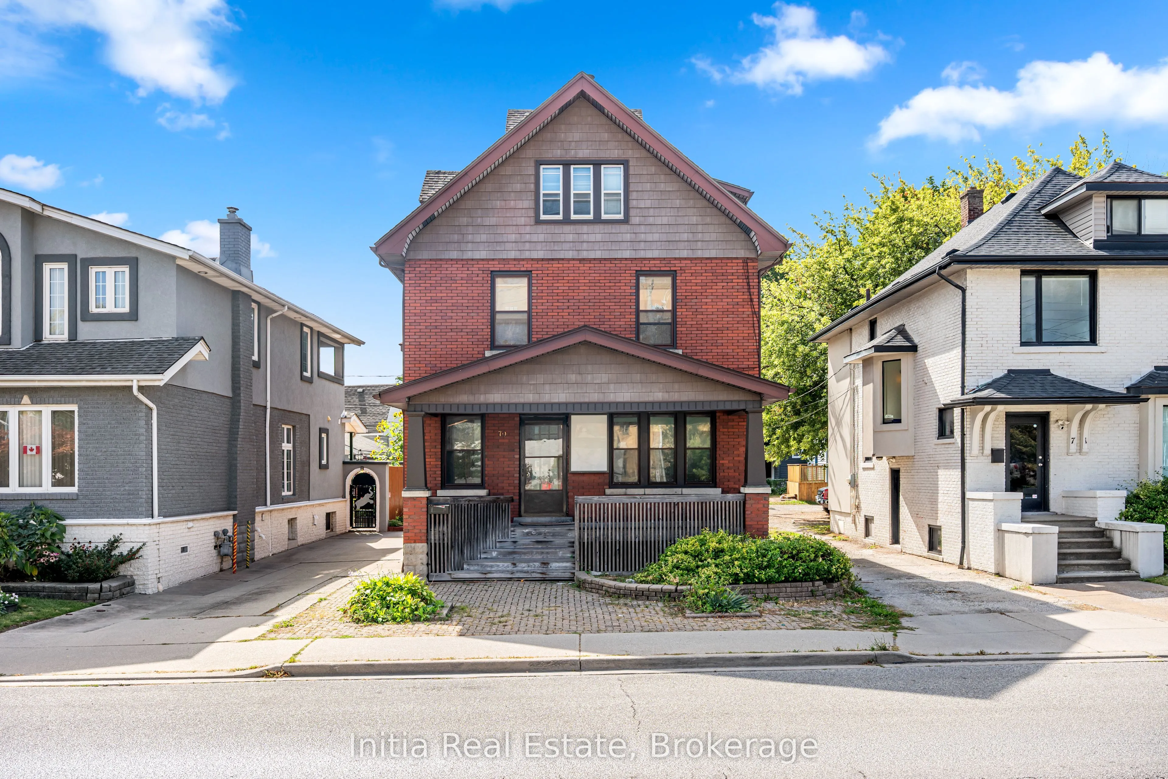 79 Giles Boulevard E
