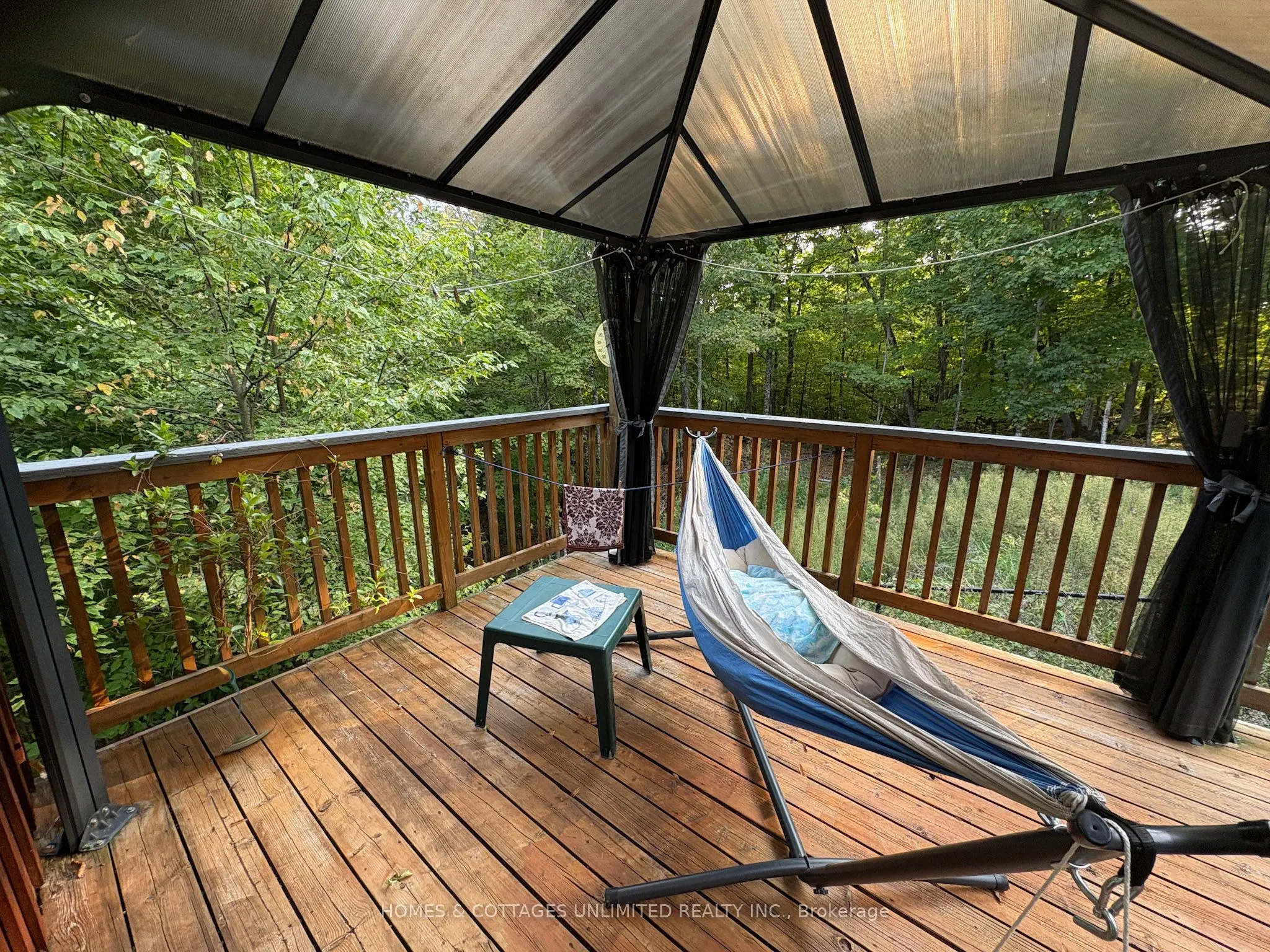 1037A PALMERSTON Crescent