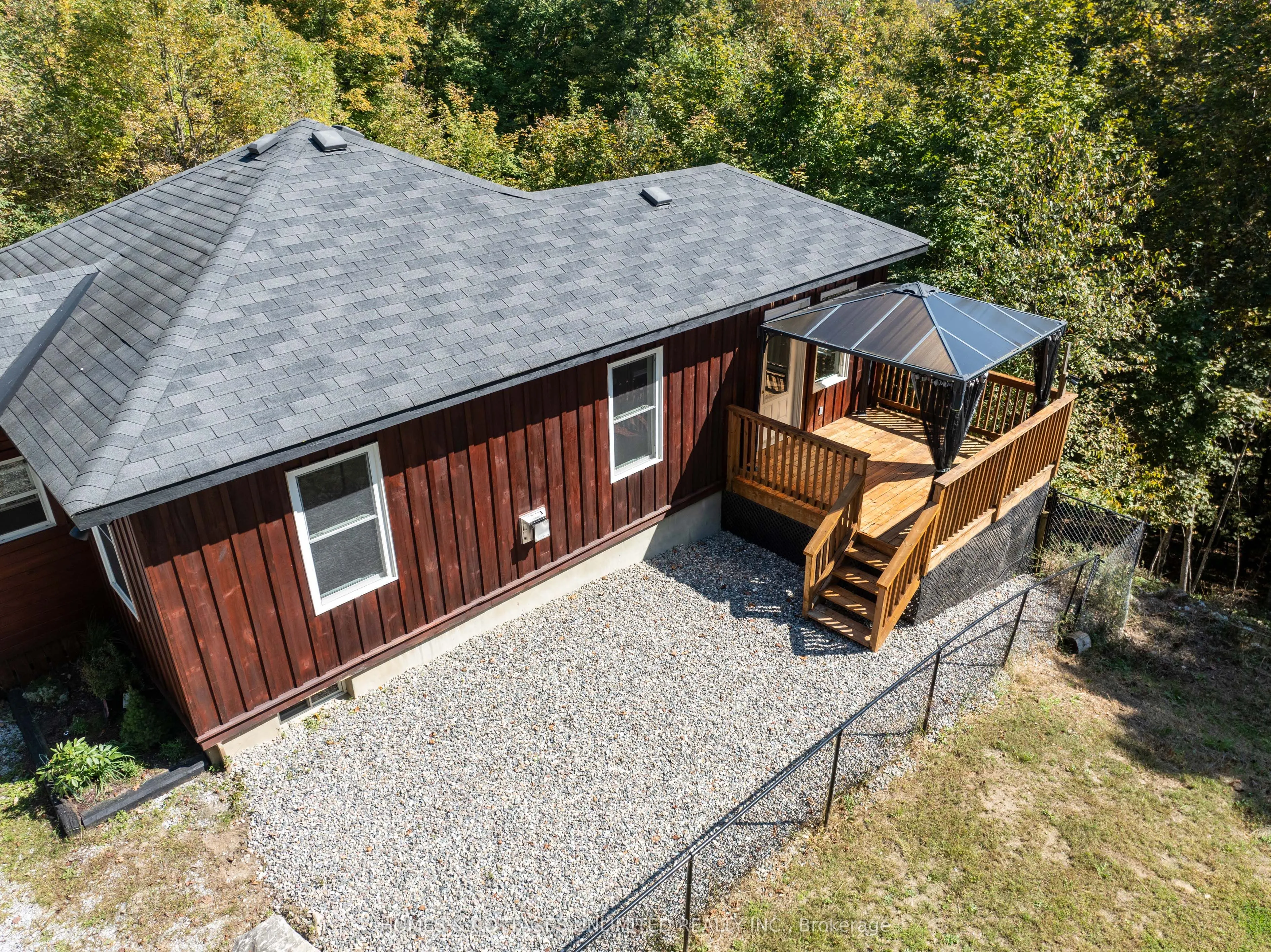 1037A PALMERSTON Crescent