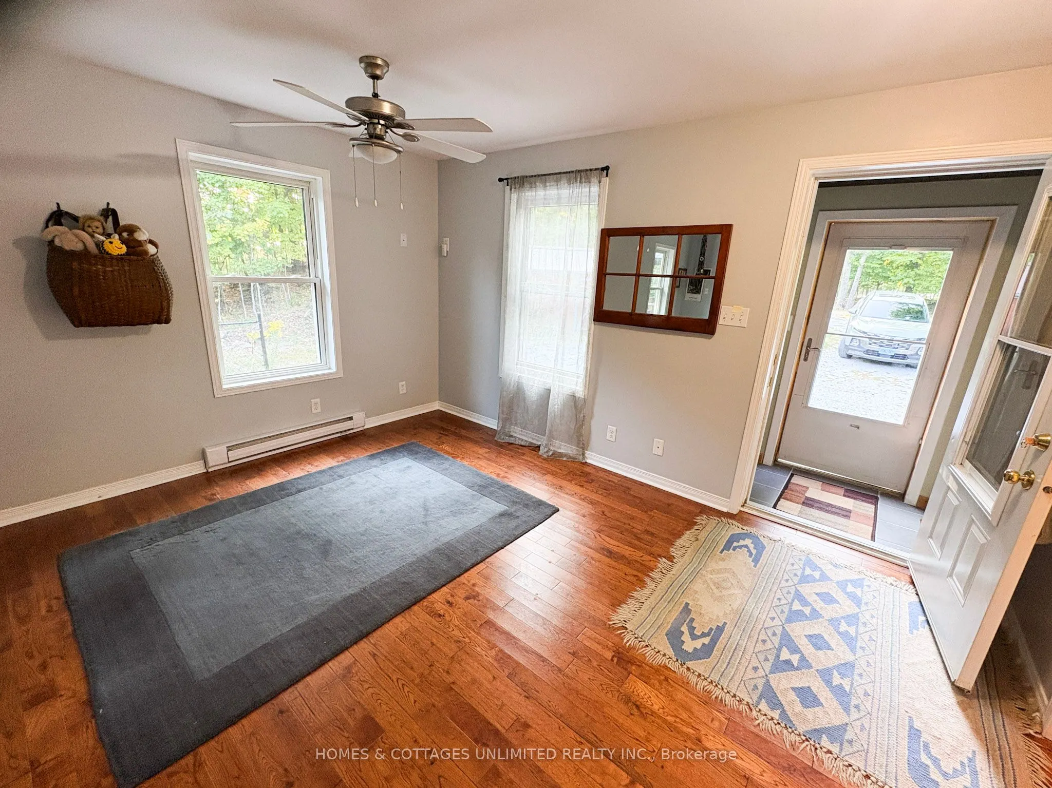 1037A PALMERSTON Crescent