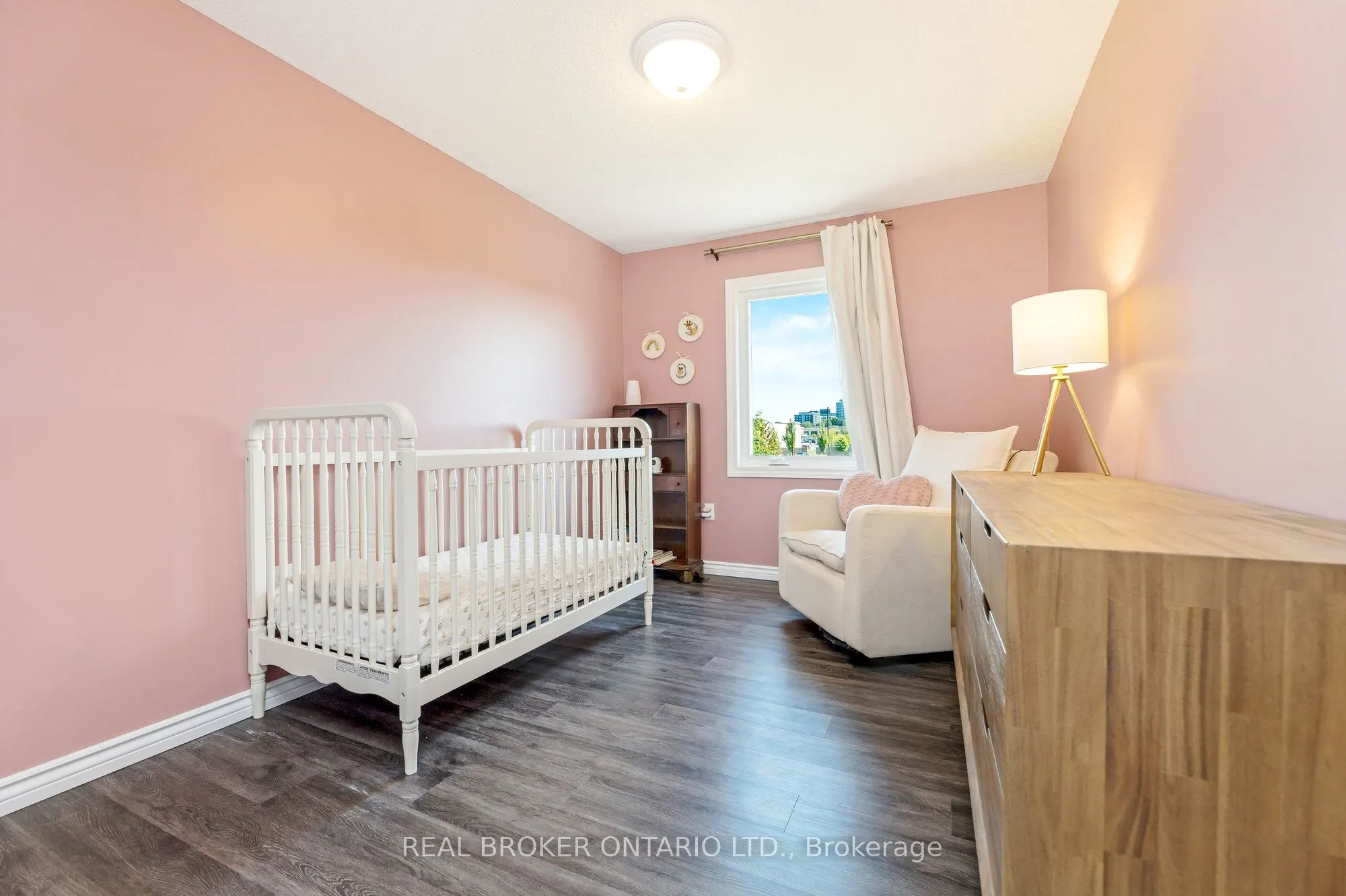 56 Roehampton Crescent, #25