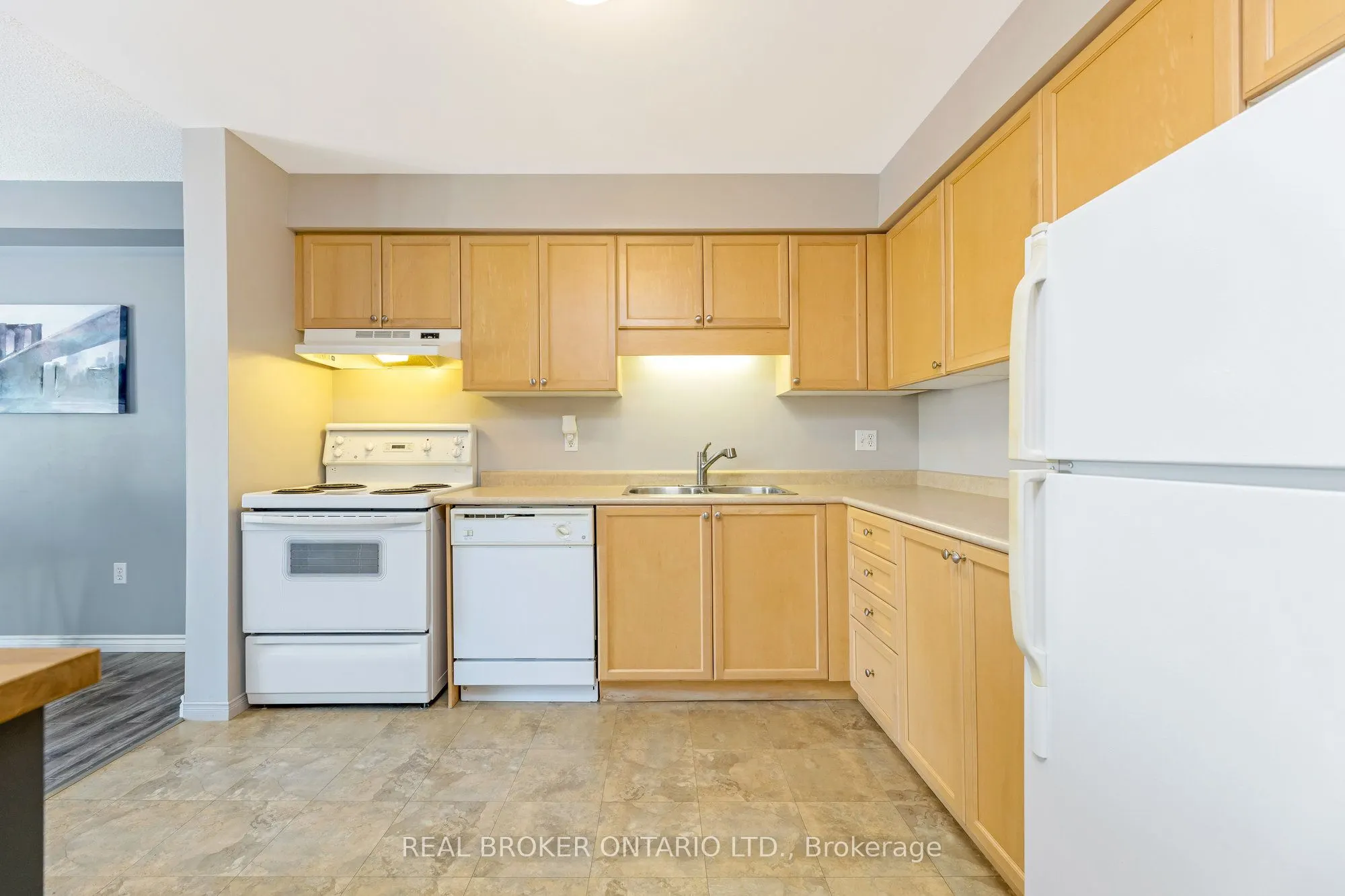 56 Roehampton Crescent, #25