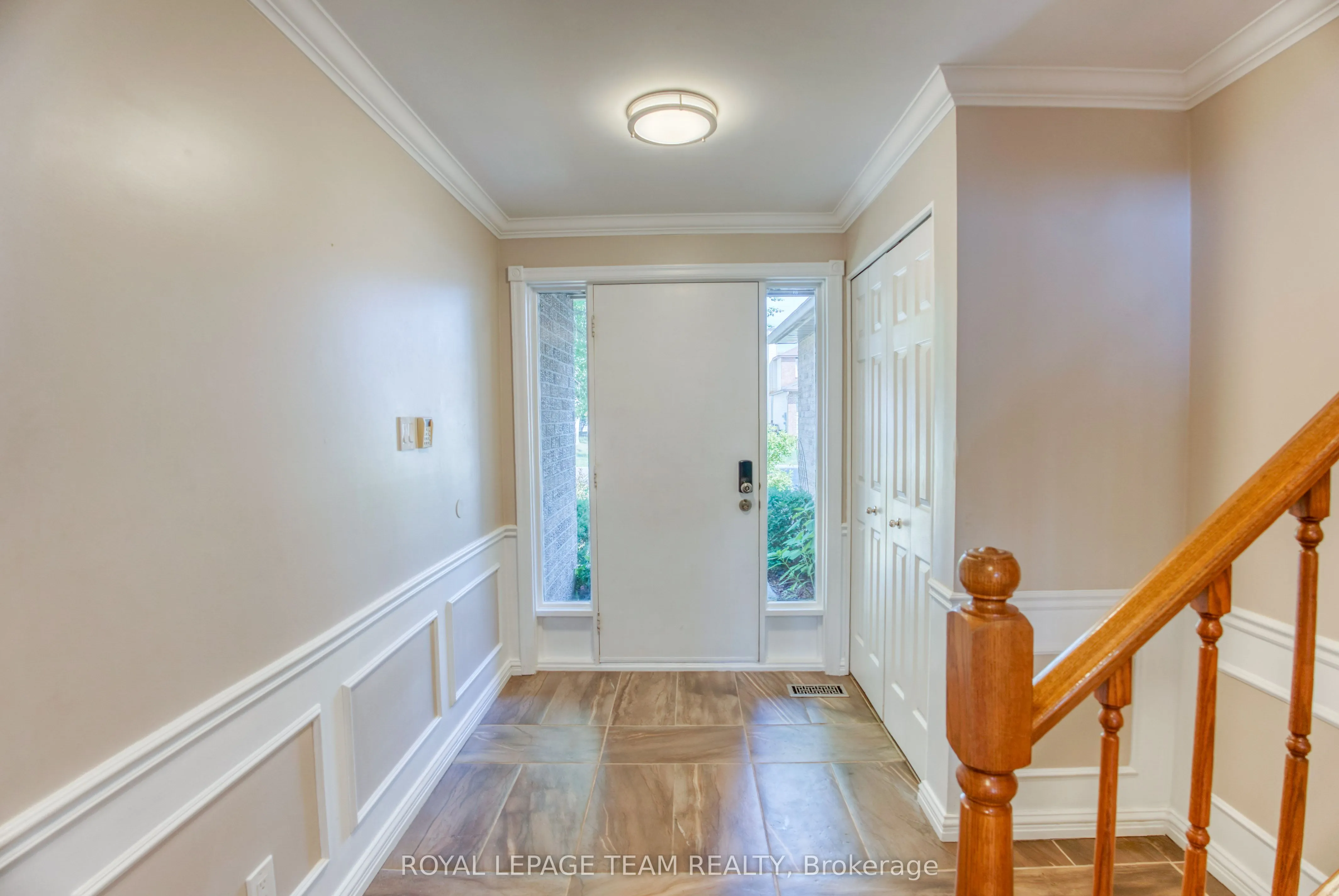 8 Huntsman Crescent
