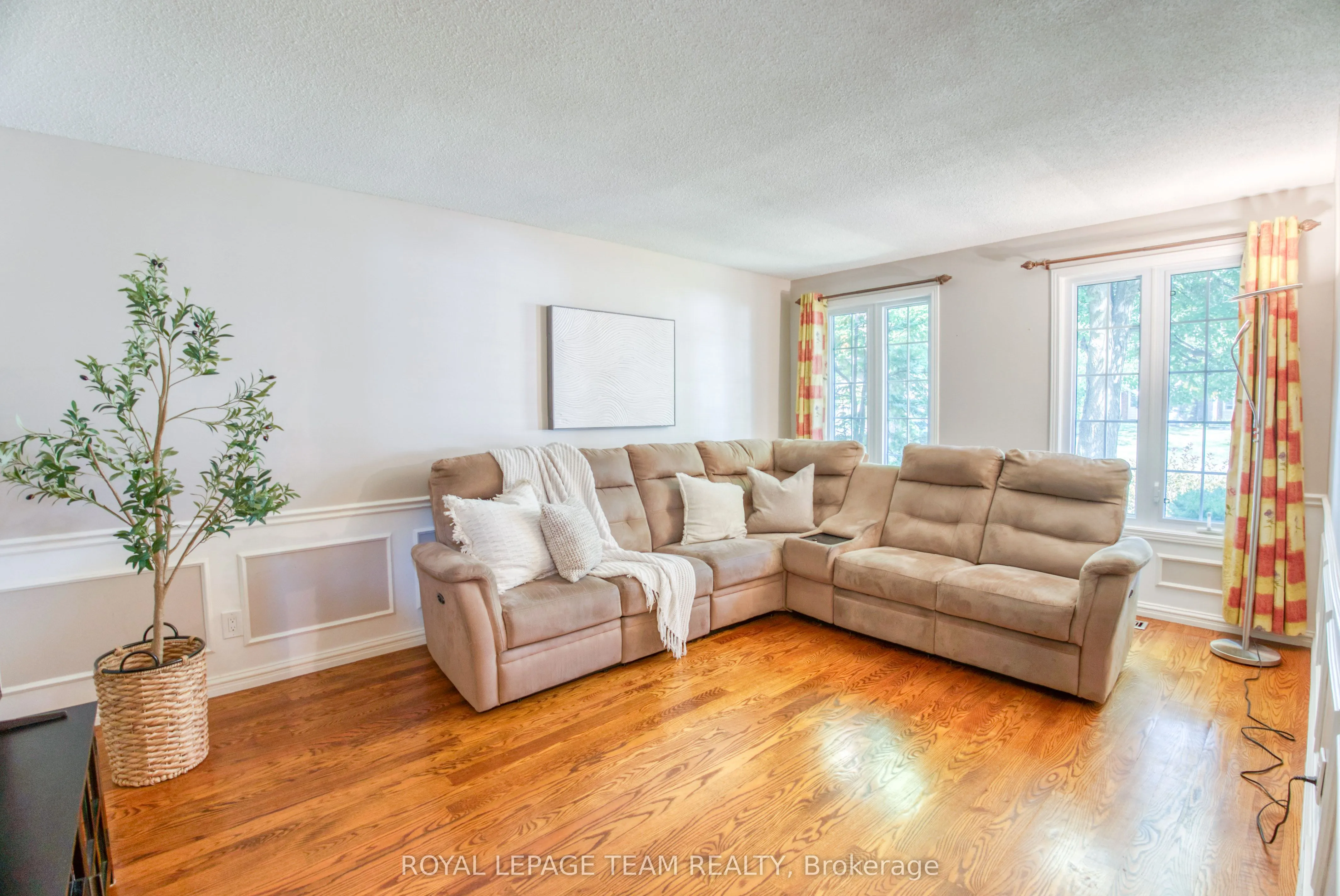 8 Huntsman Crescent