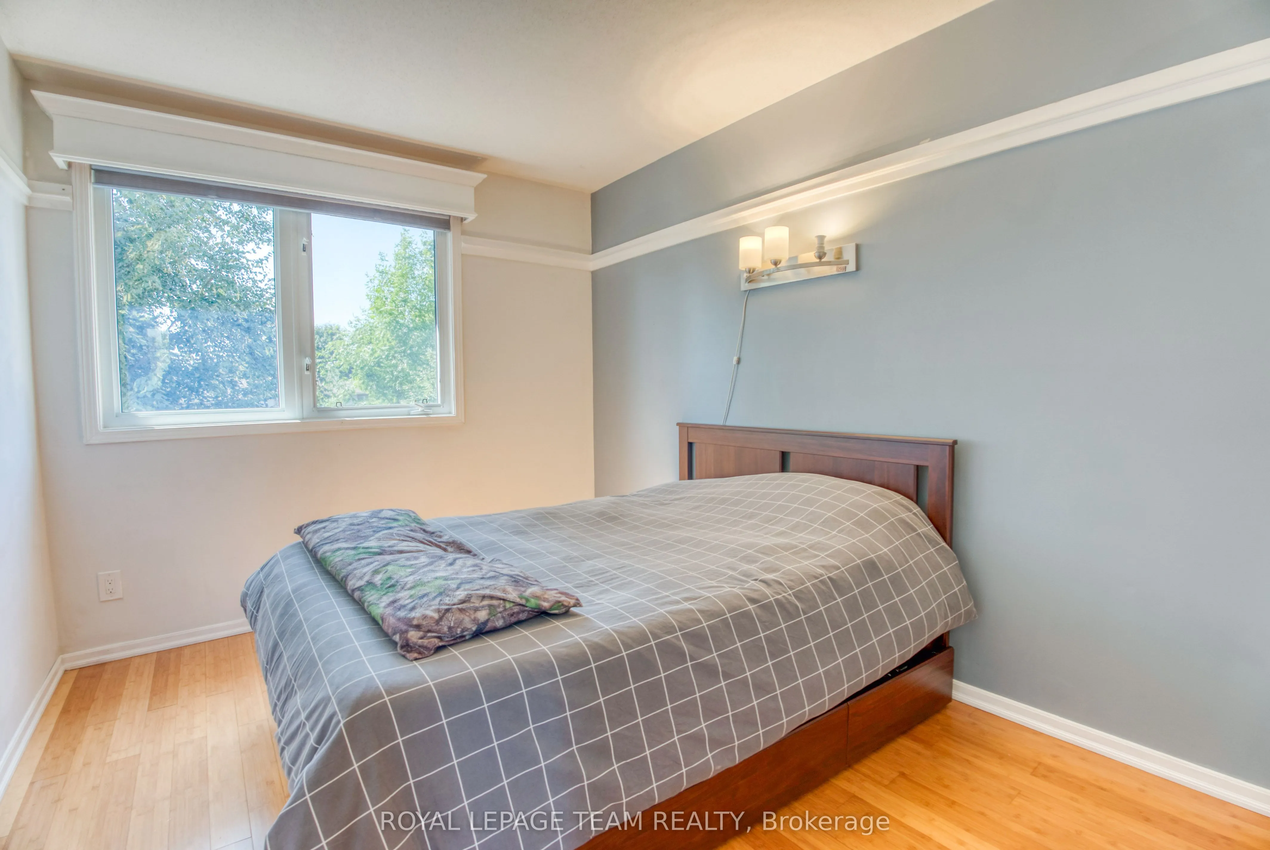 8 Huntsman Crescent