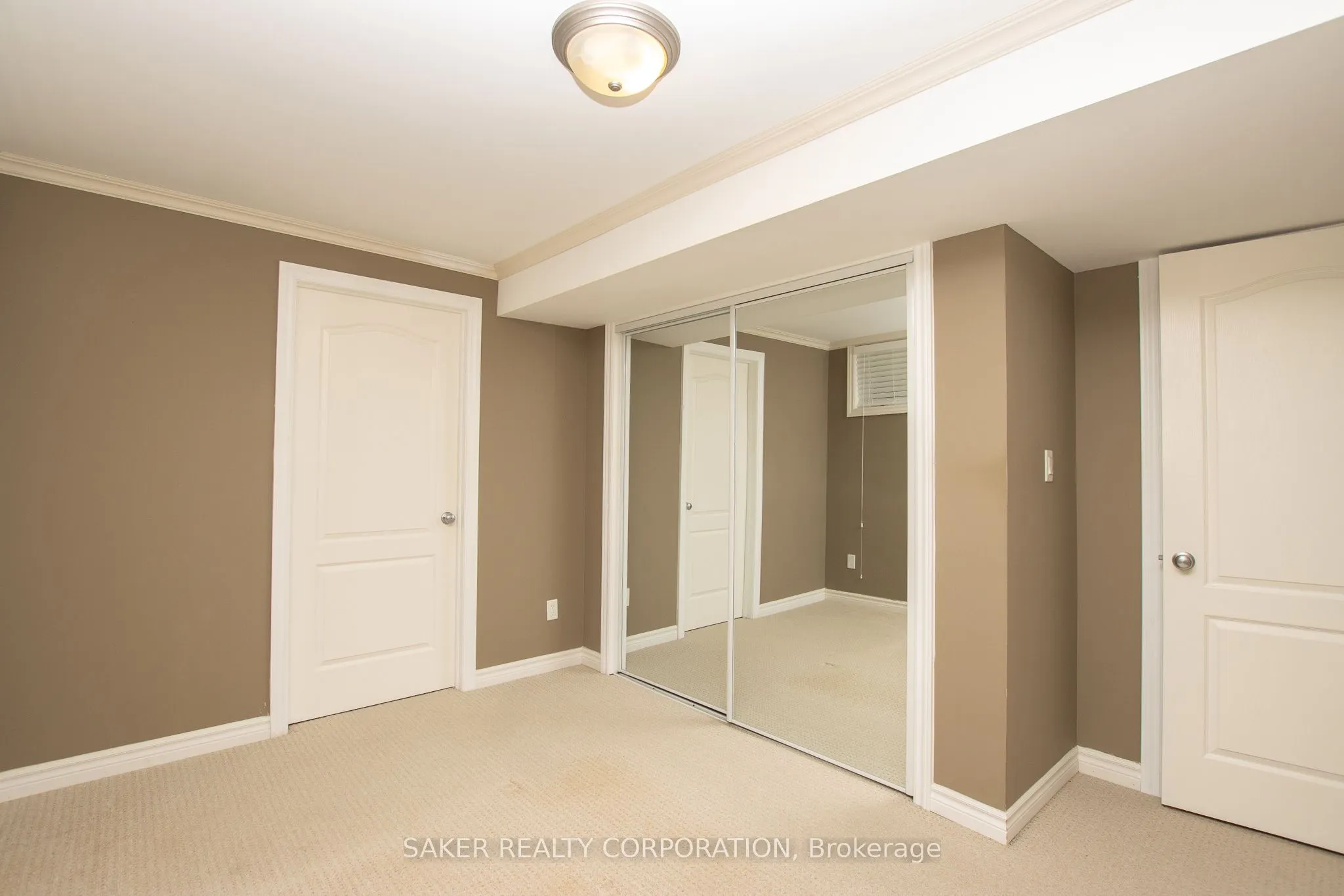 3385 EMILYCARR Lane