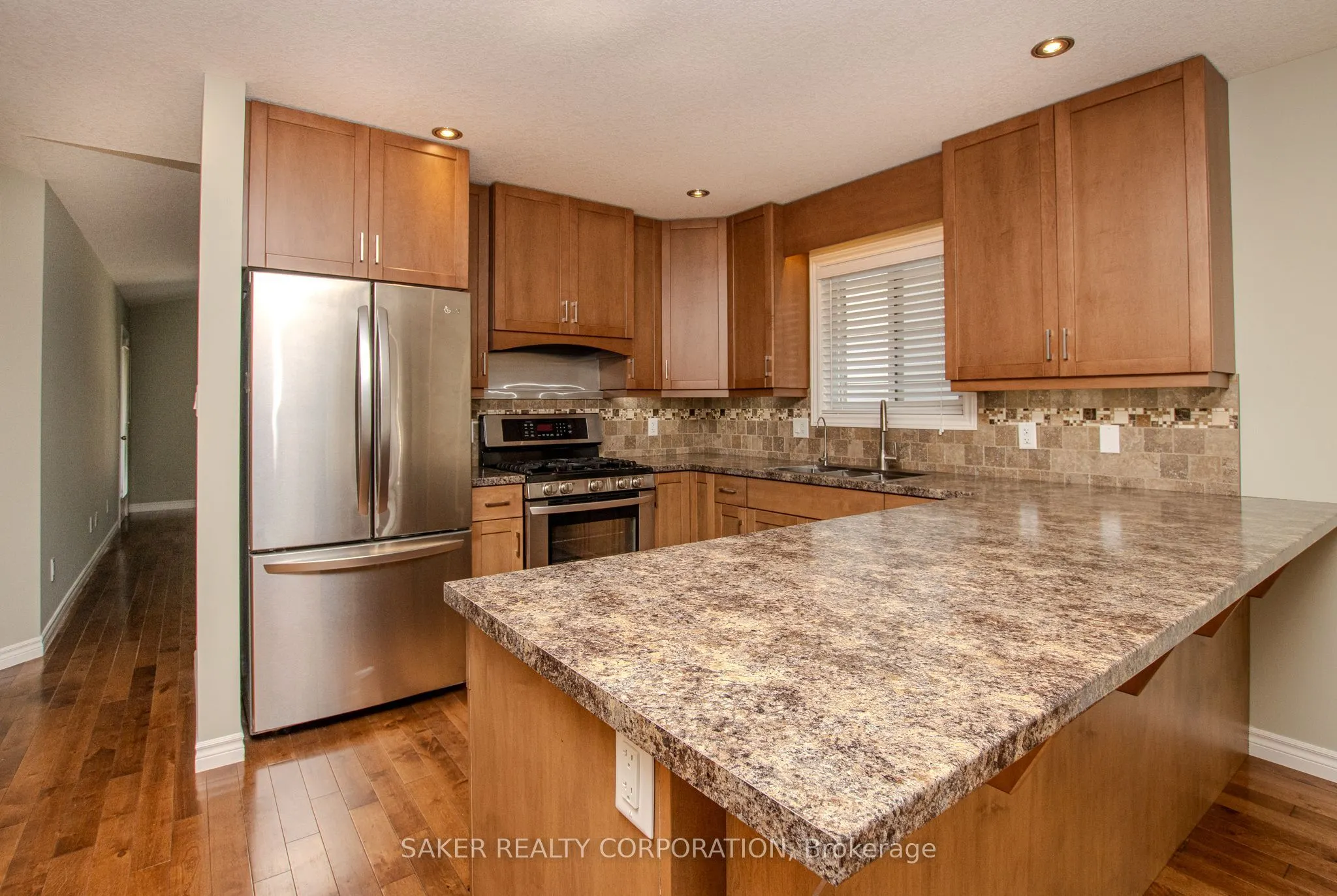 3385 EMILYCARR Lane