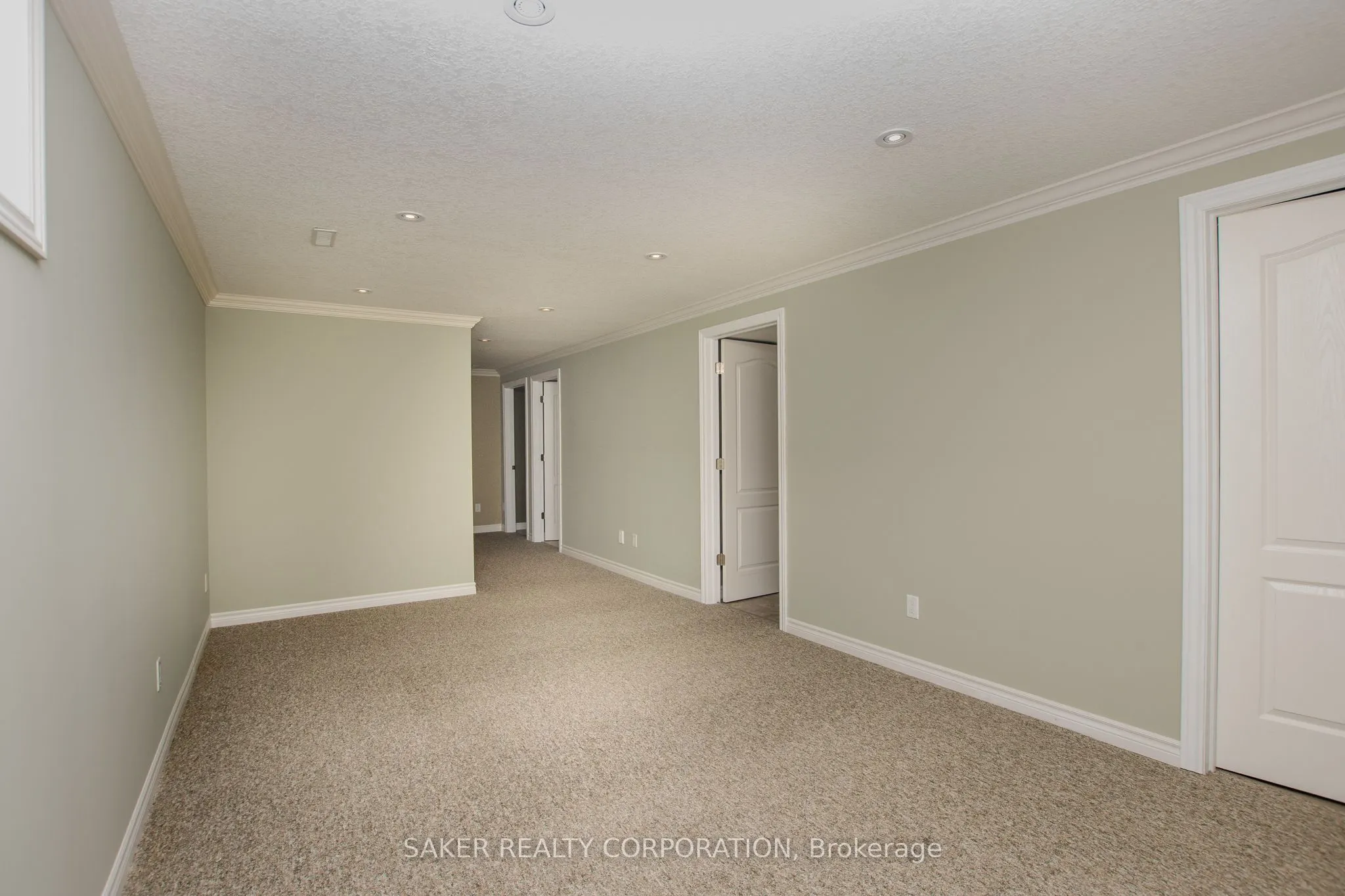 3385 EMILYCARR Lane
