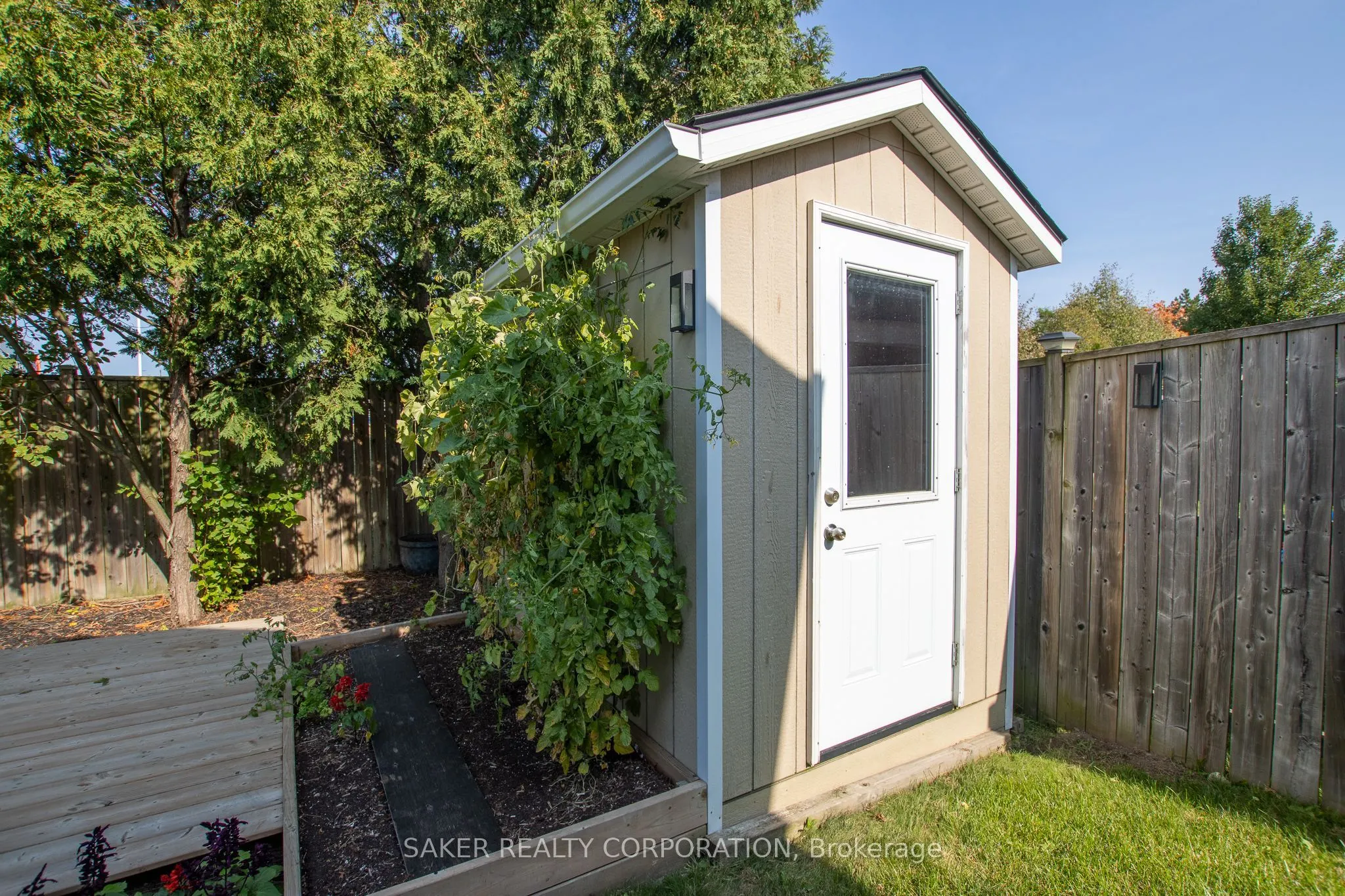 3385 EMILYCARR Lane