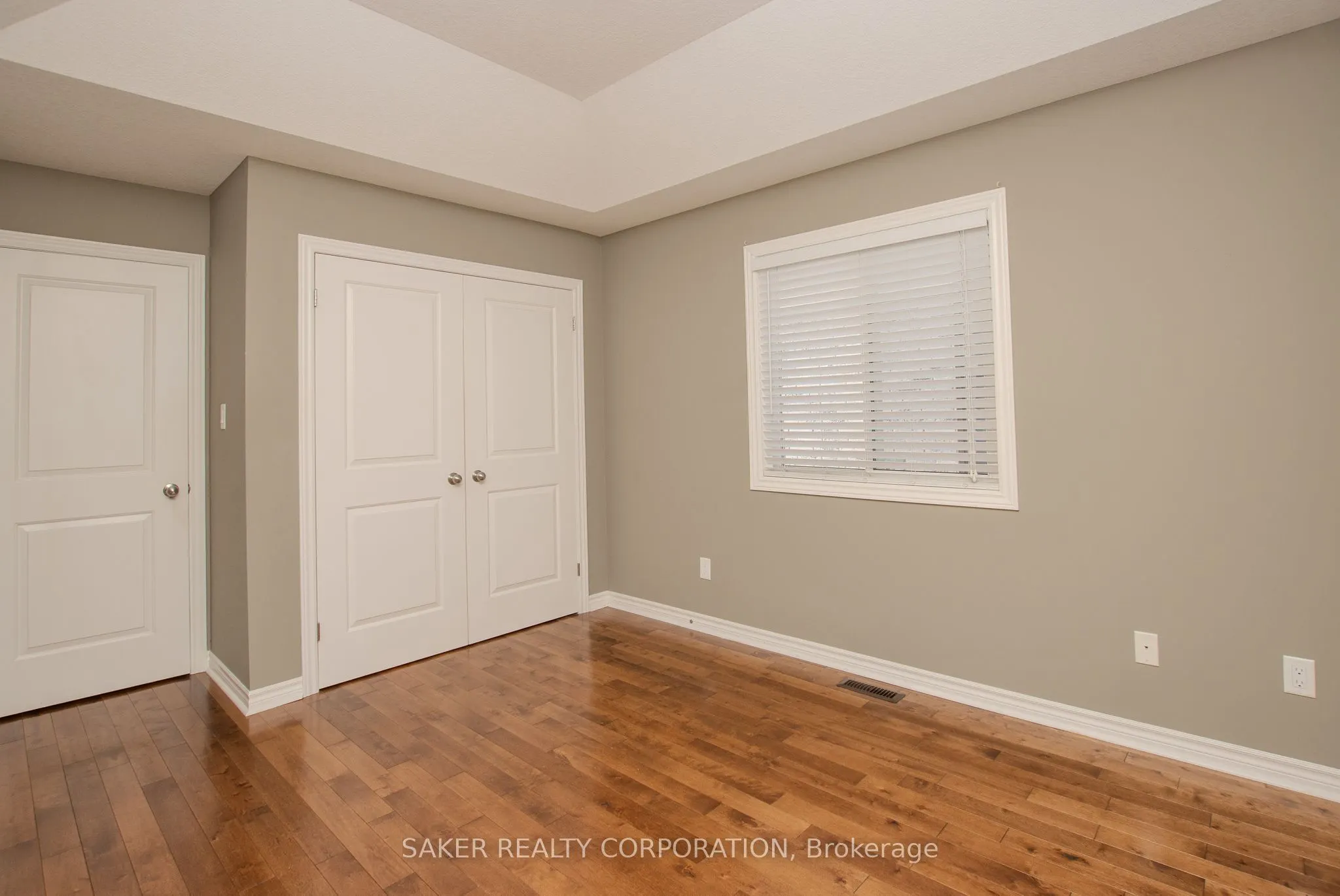 3385 EMILYCARR Lane