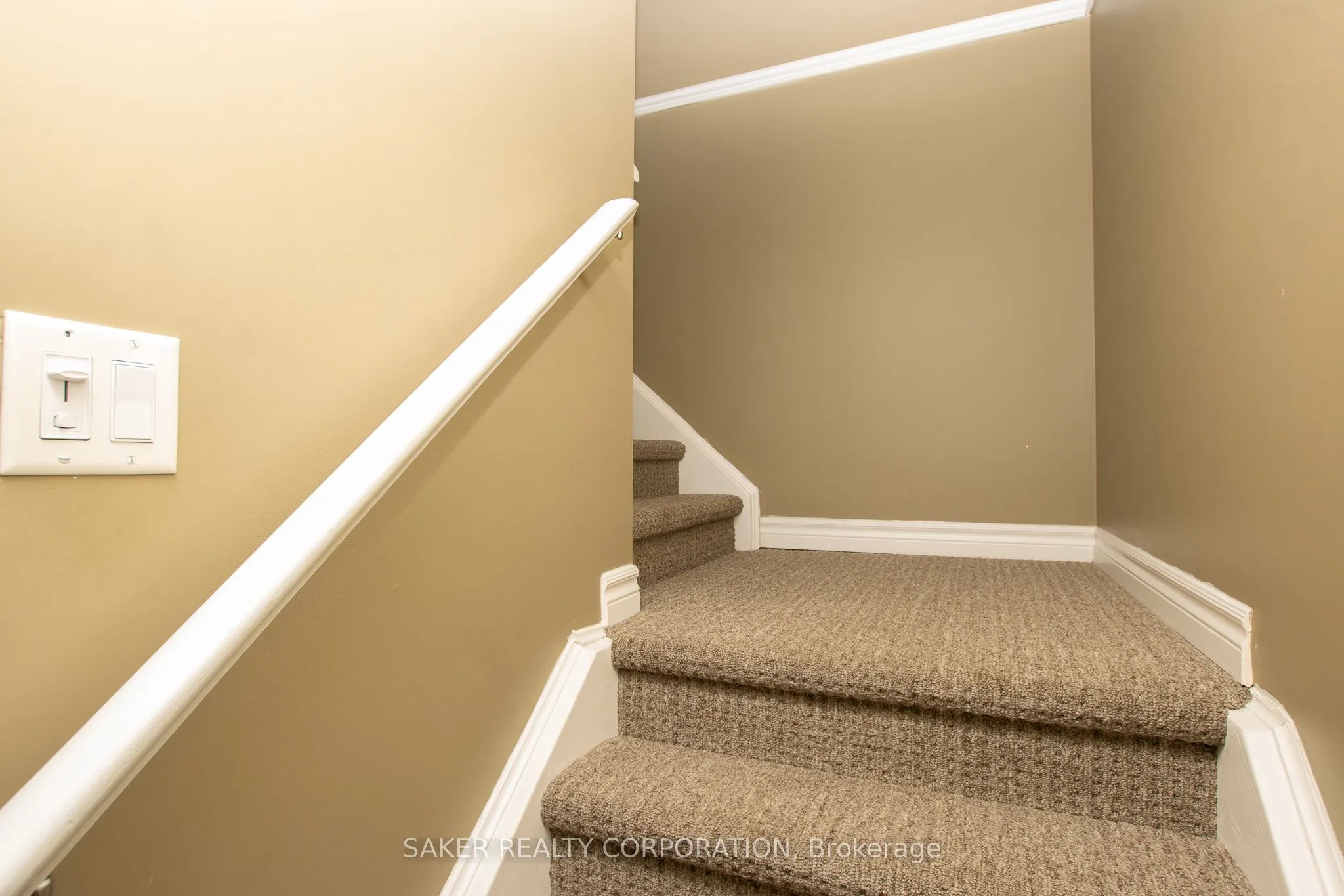 3385 EMILYCARR Lane