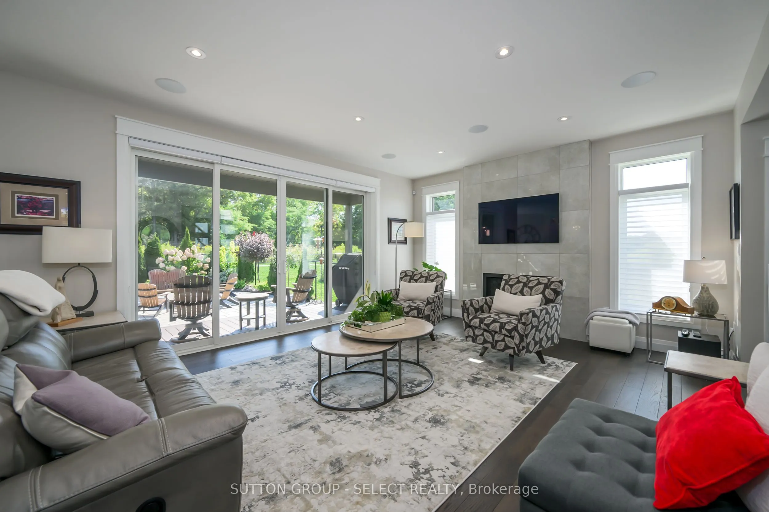 2222 Ironwood Road